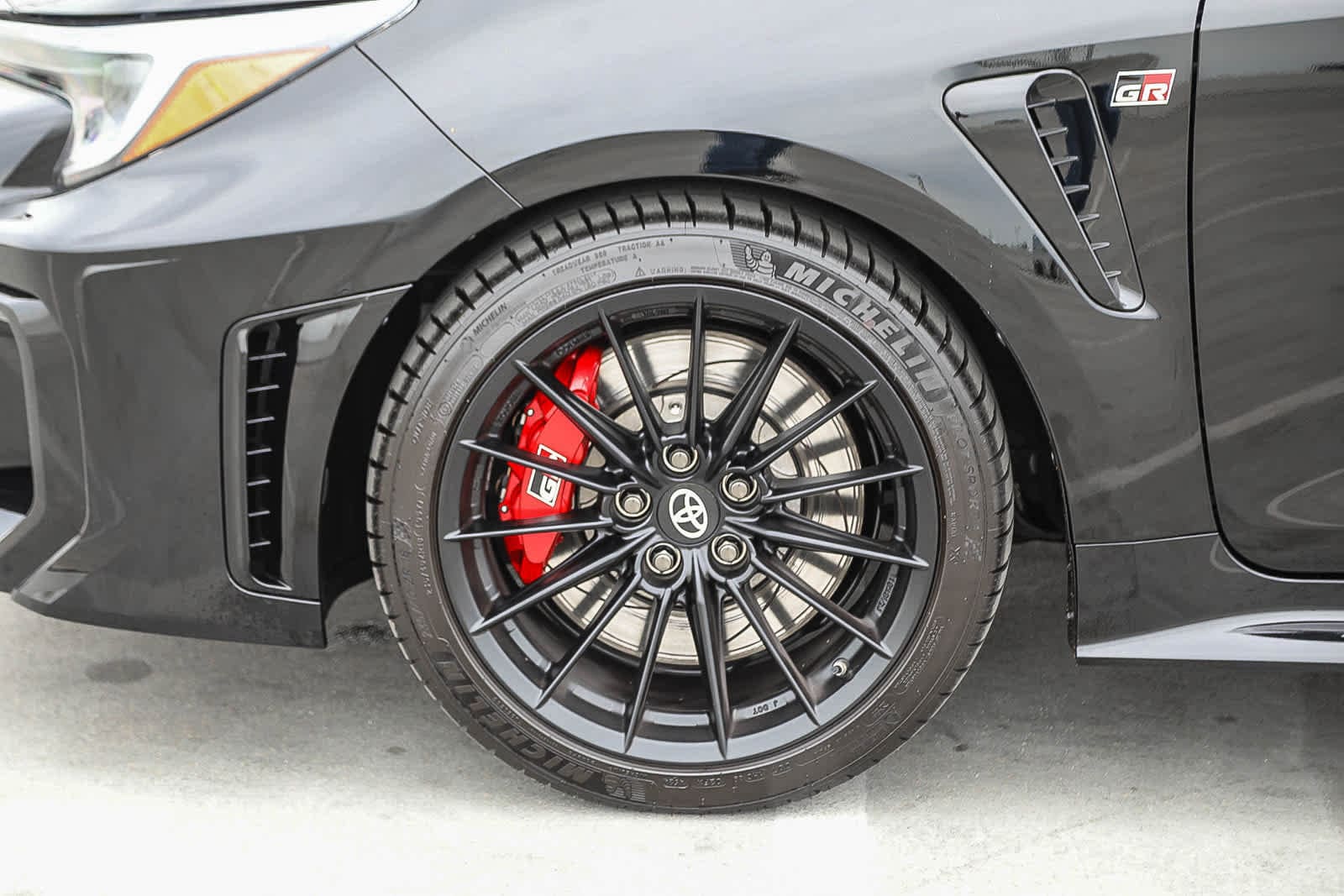 2025 Toyota GR Corolla Premium Plus - Photo 11