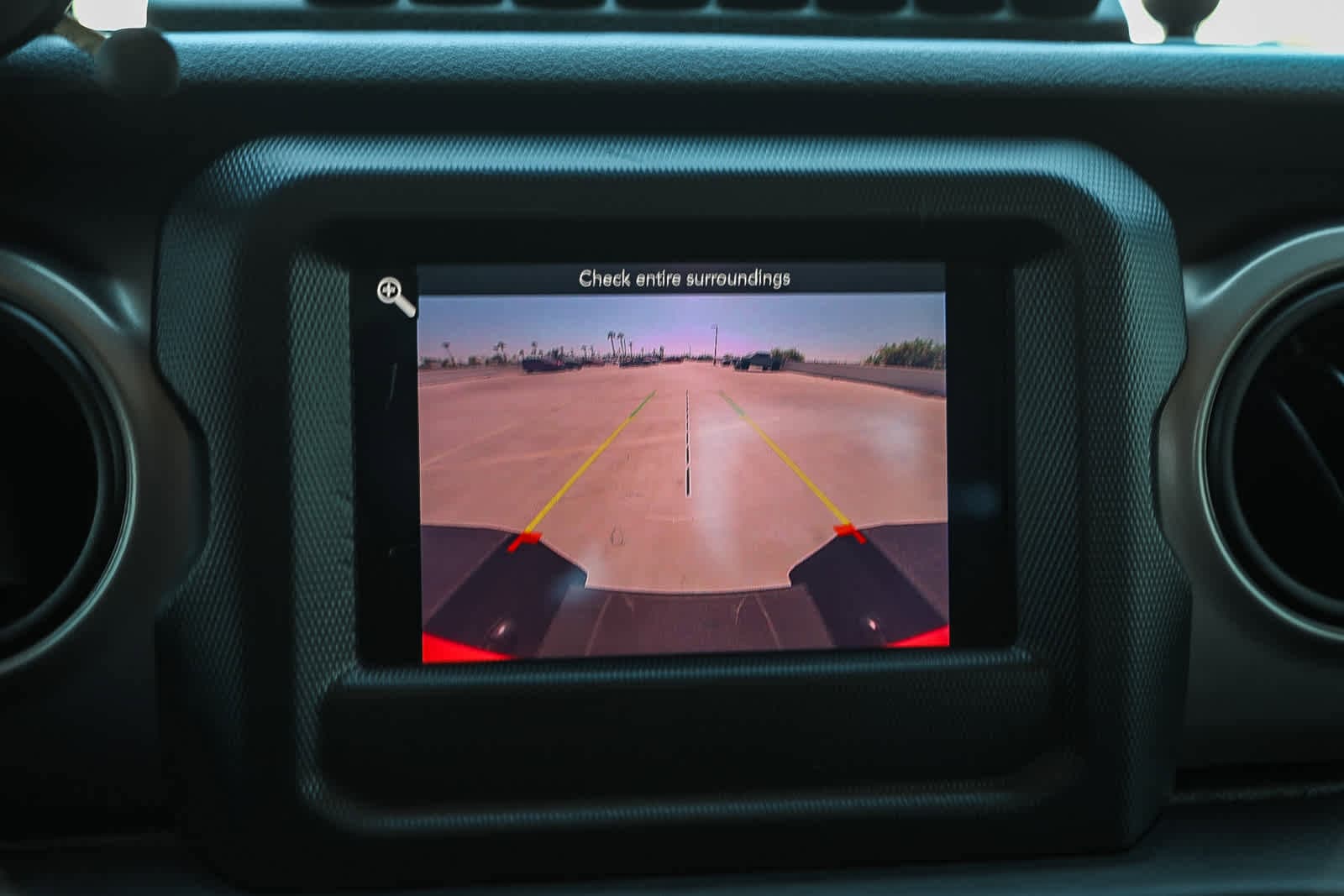 Thumbnail: 2020 Jeep Gladiator - 23
