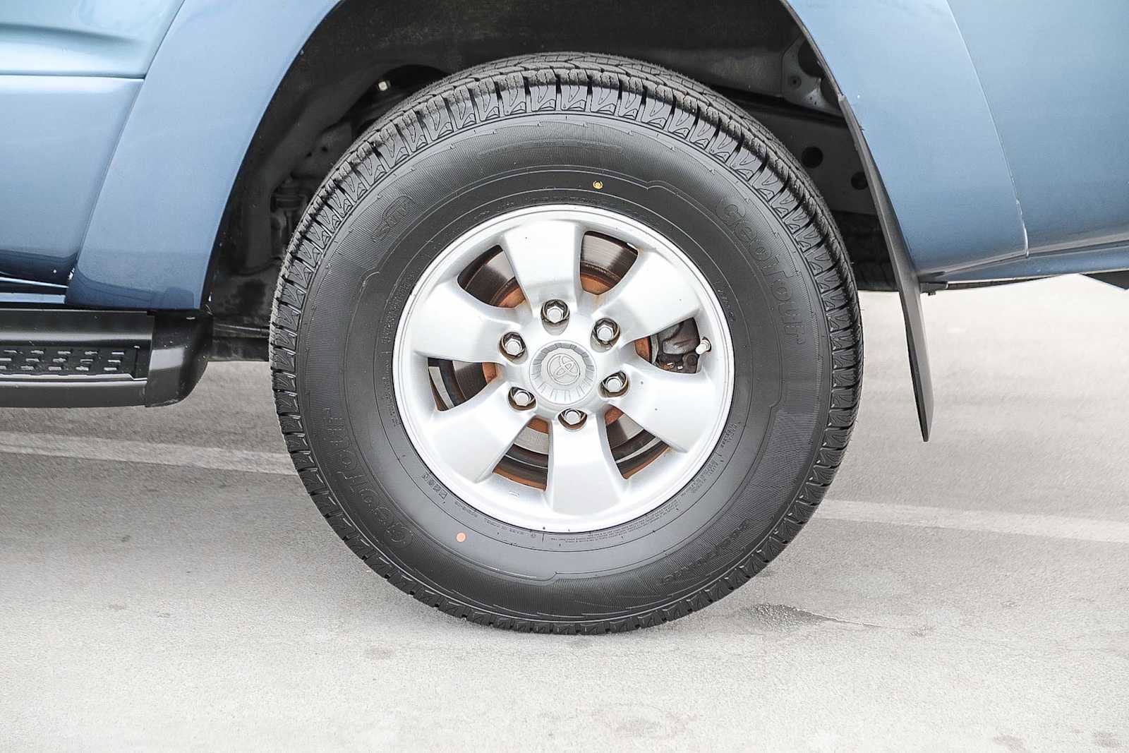 Thumbnail: 2005 Toyota 4Runner - 10