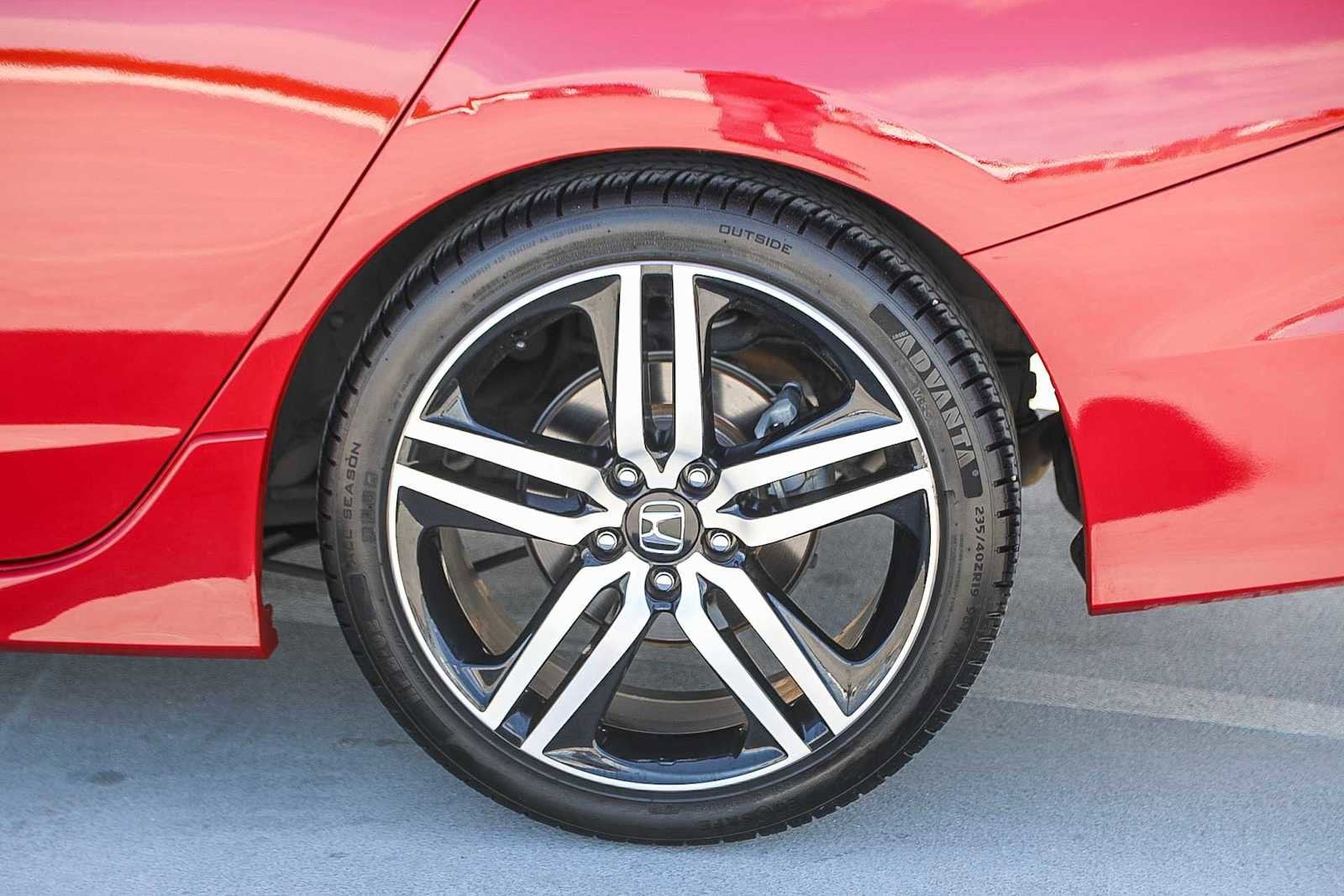 Thumbnail: 2016 Honda Accord - 11