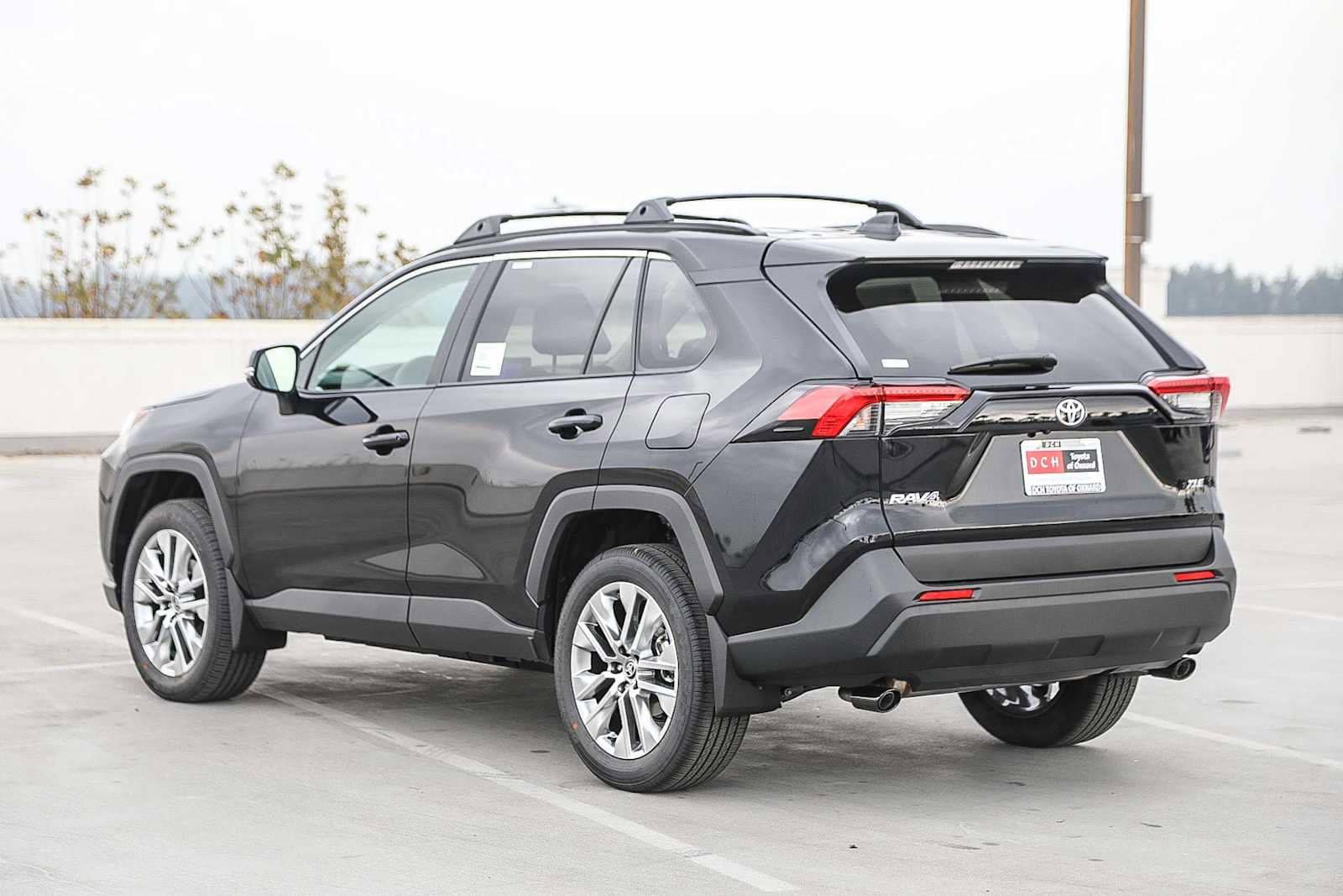 Thumbnail: 2025 Toyota RAV4 - 7