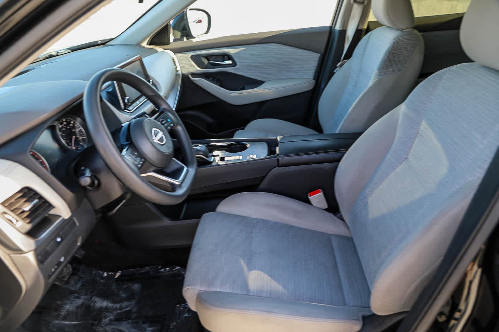 Thumbnail: 2023 Nissan Rogue - 16