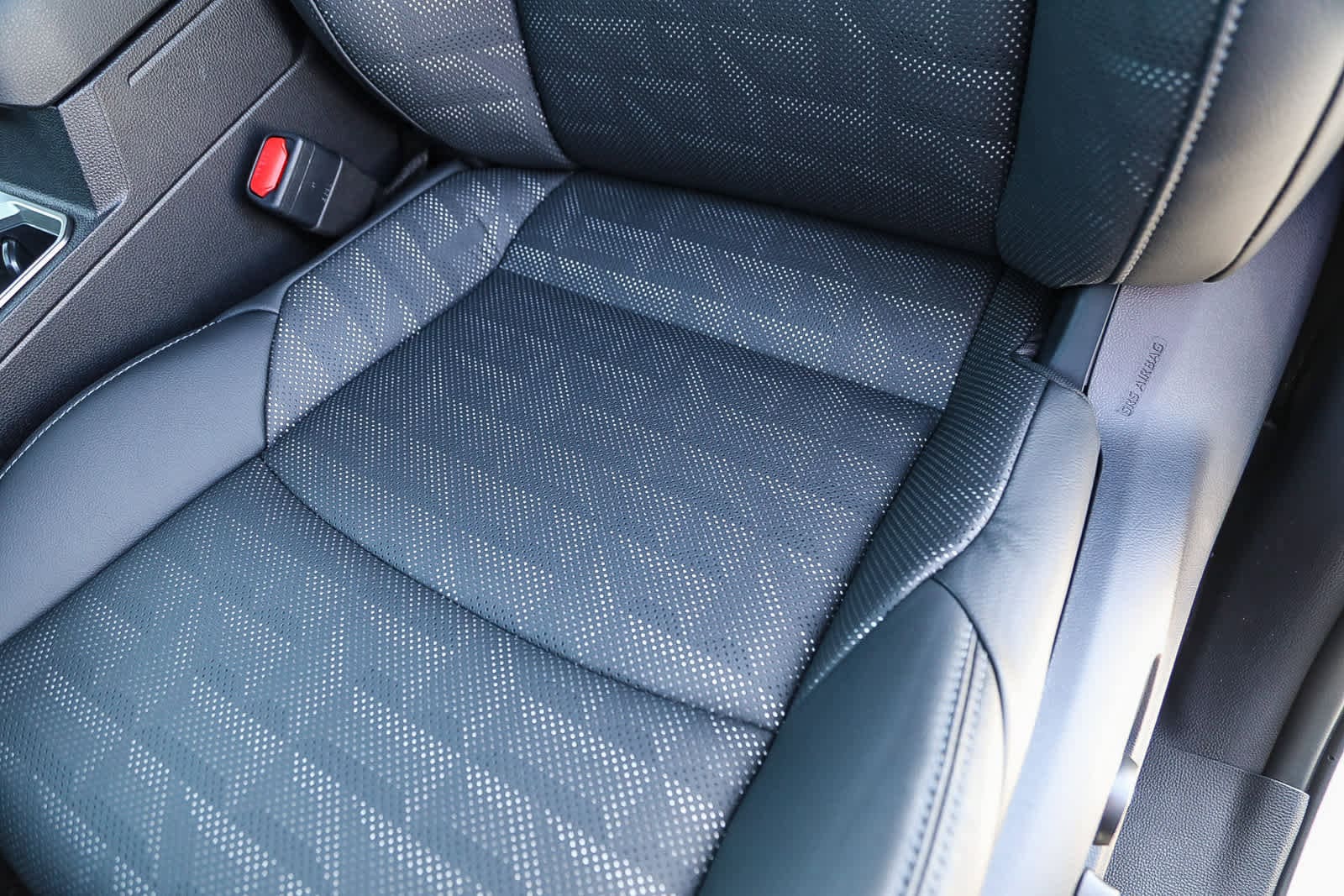 Thumbnail: 2025 Toyota Tacoma - 25