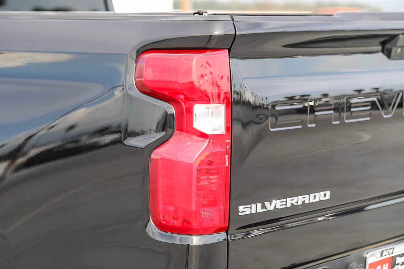 Thumbnail: 2019 Chevrolet Silverado 1500 - 9