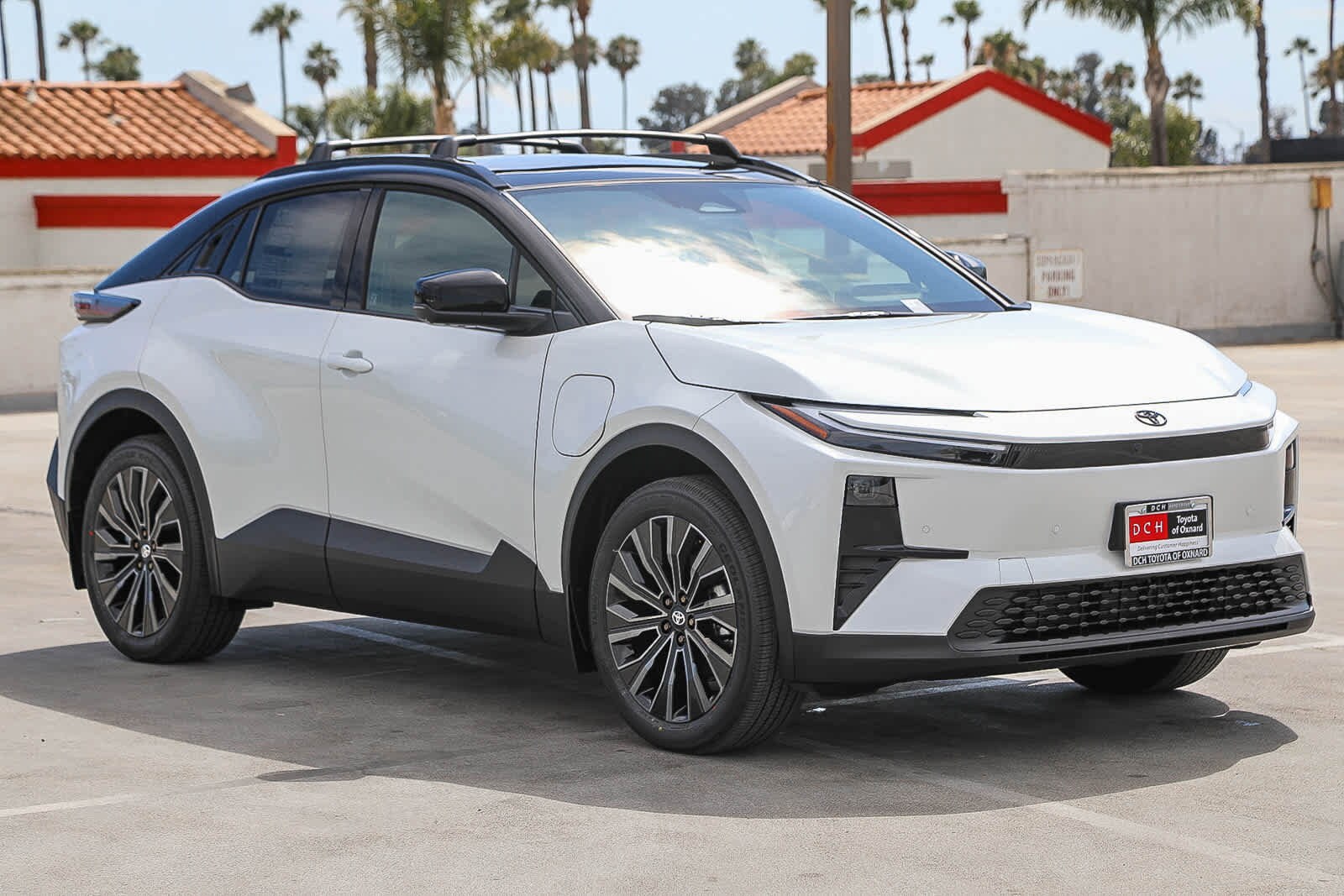 Thumbnail: 2026 Toyota C-HR - 4