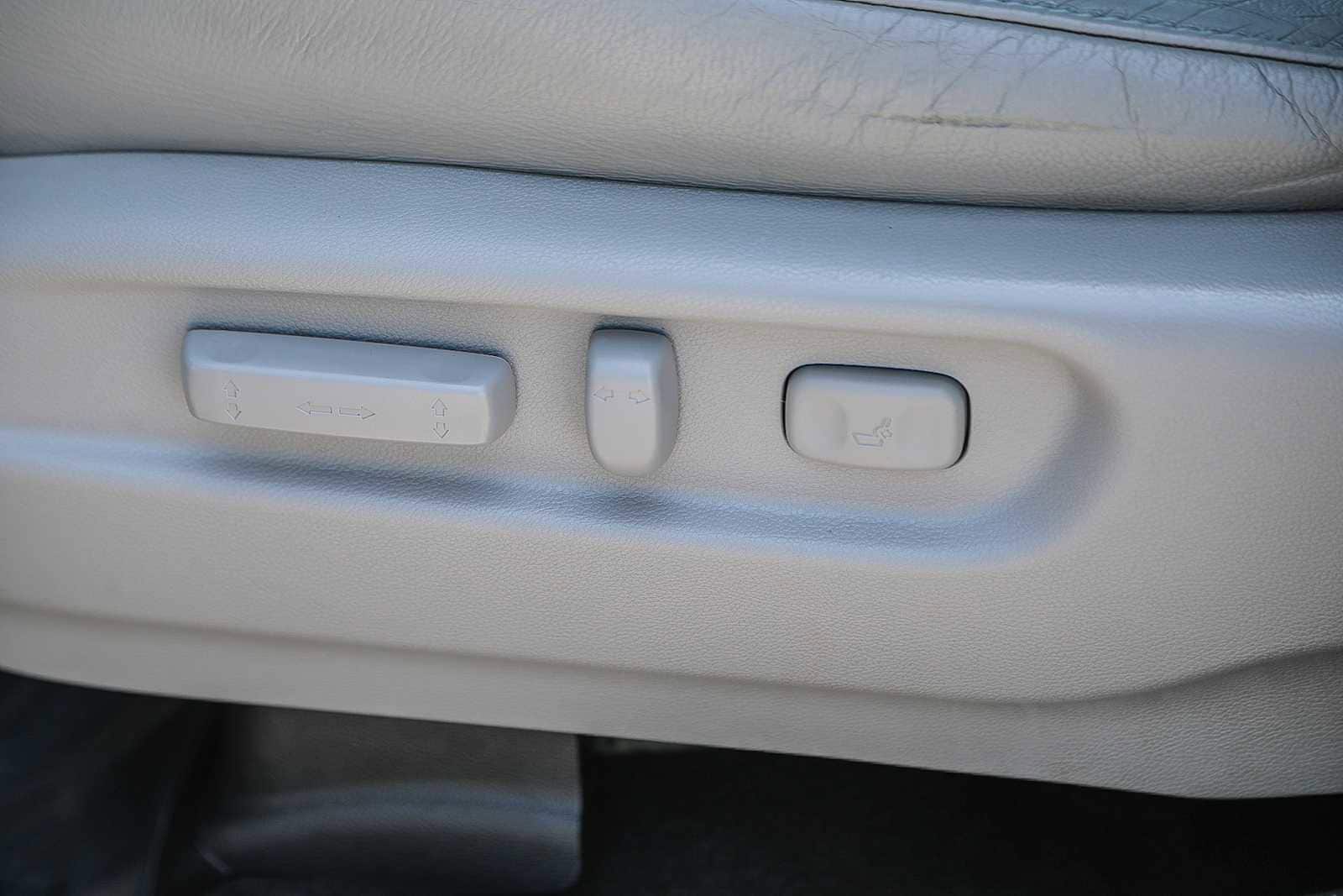 Thumbnail: 2016 Honda Pilot - 18
