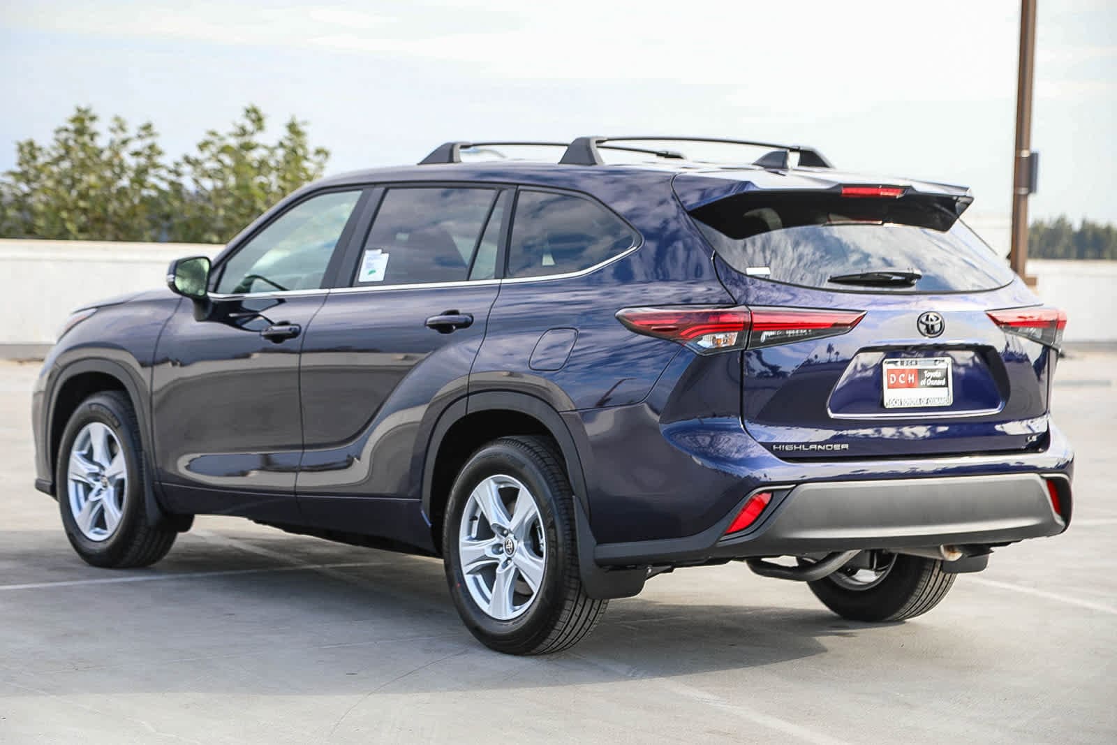 Thumbnail: 2025 Toyota Highlander - 6