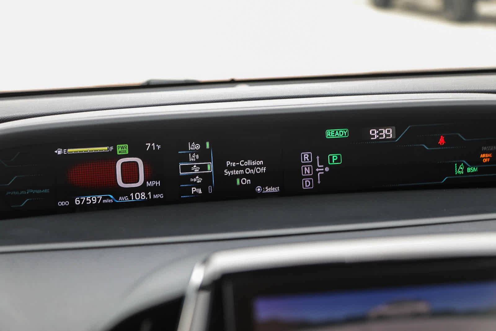 Thumbnail: 2017 Toyota Prius Prime - 22