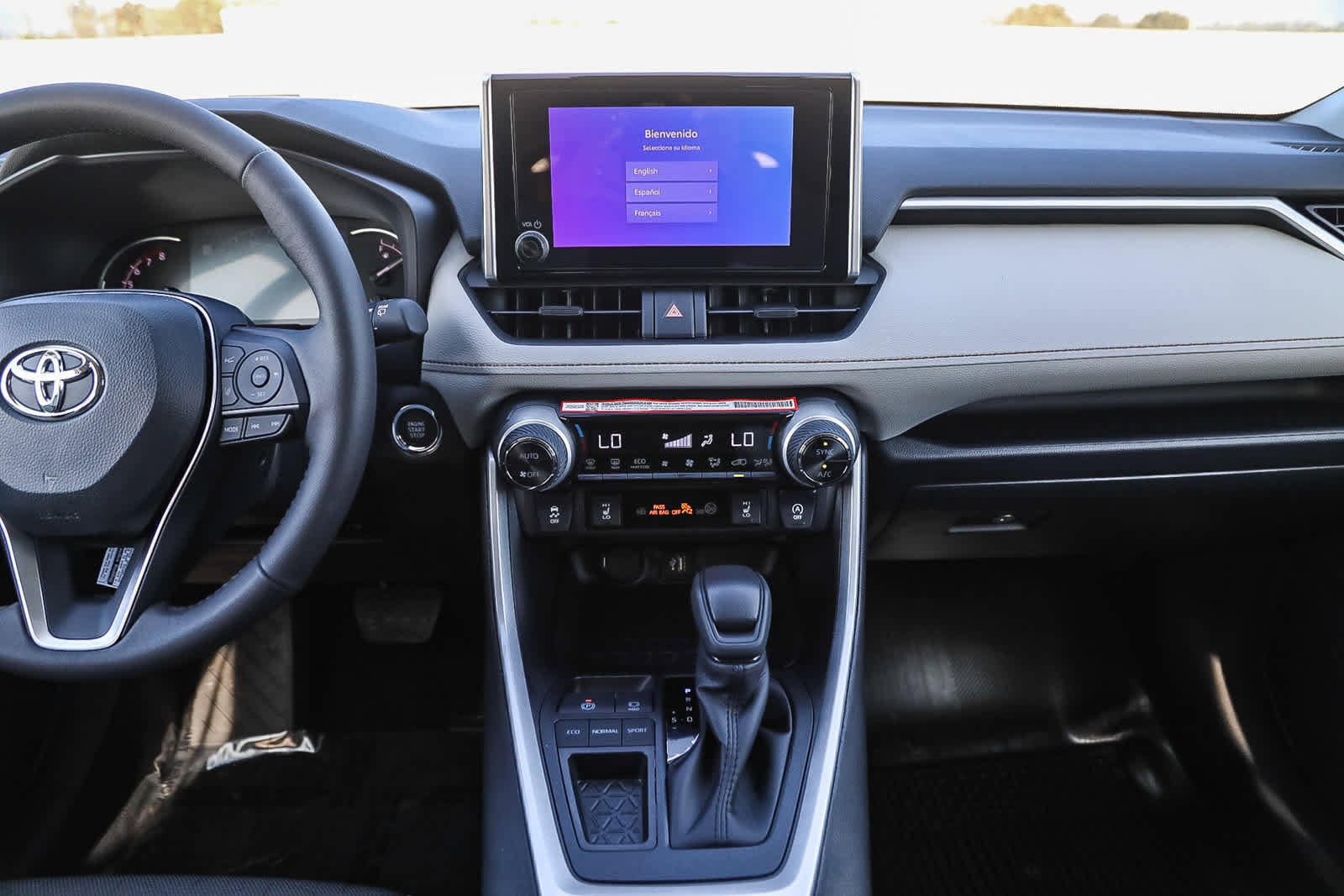 Thumbnail: 2025 Toyota RAV4 - 15