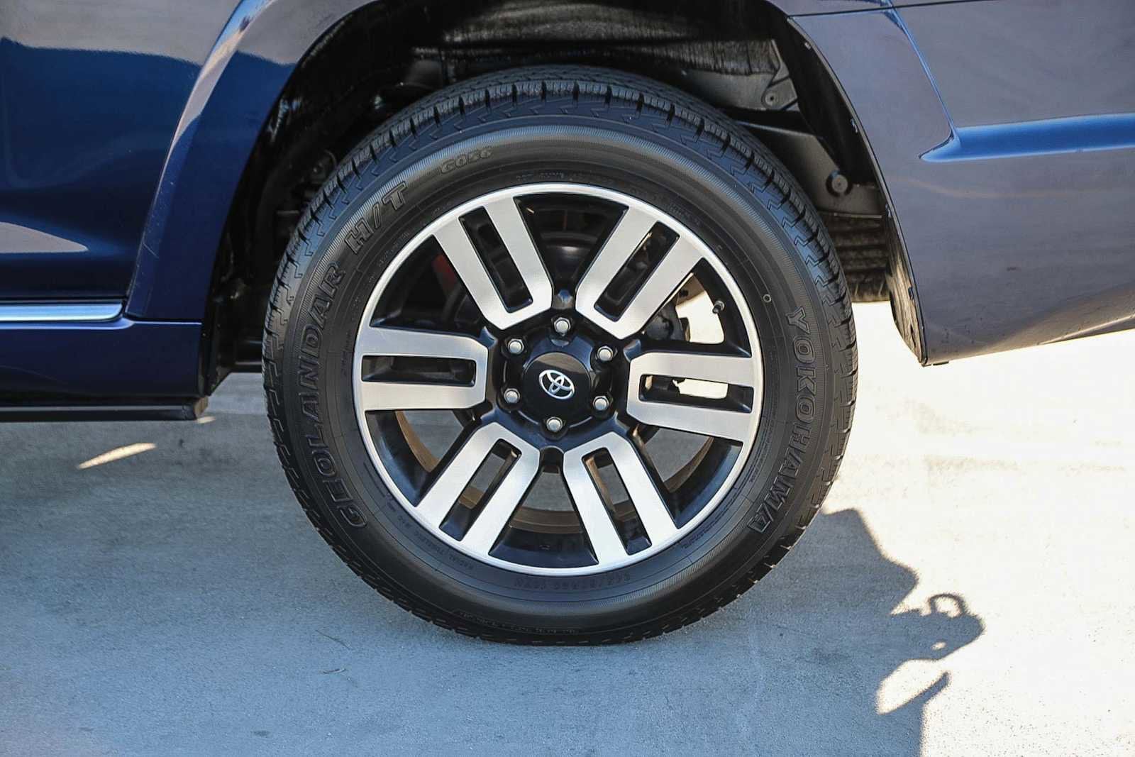 Thumbnail: 2019 Toyota 4Runner - 11