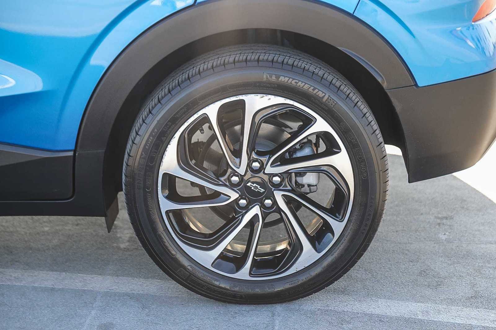 Thumbnail: 2023 Chevrolet Bolt EUV - 10