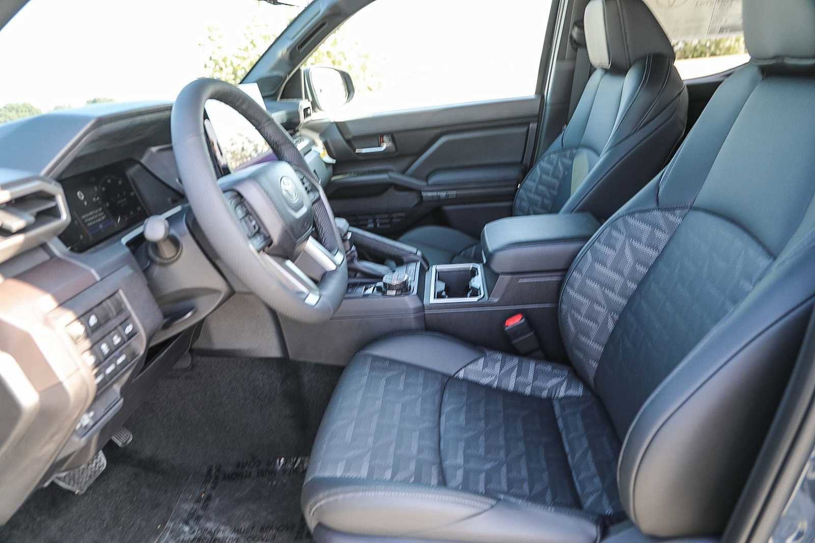 Thumbnail: 2025 Toyota Tacoma - 17