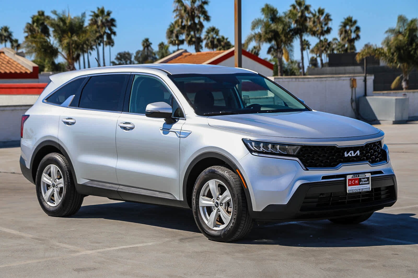 2022 Kia Sorento LX photo 3