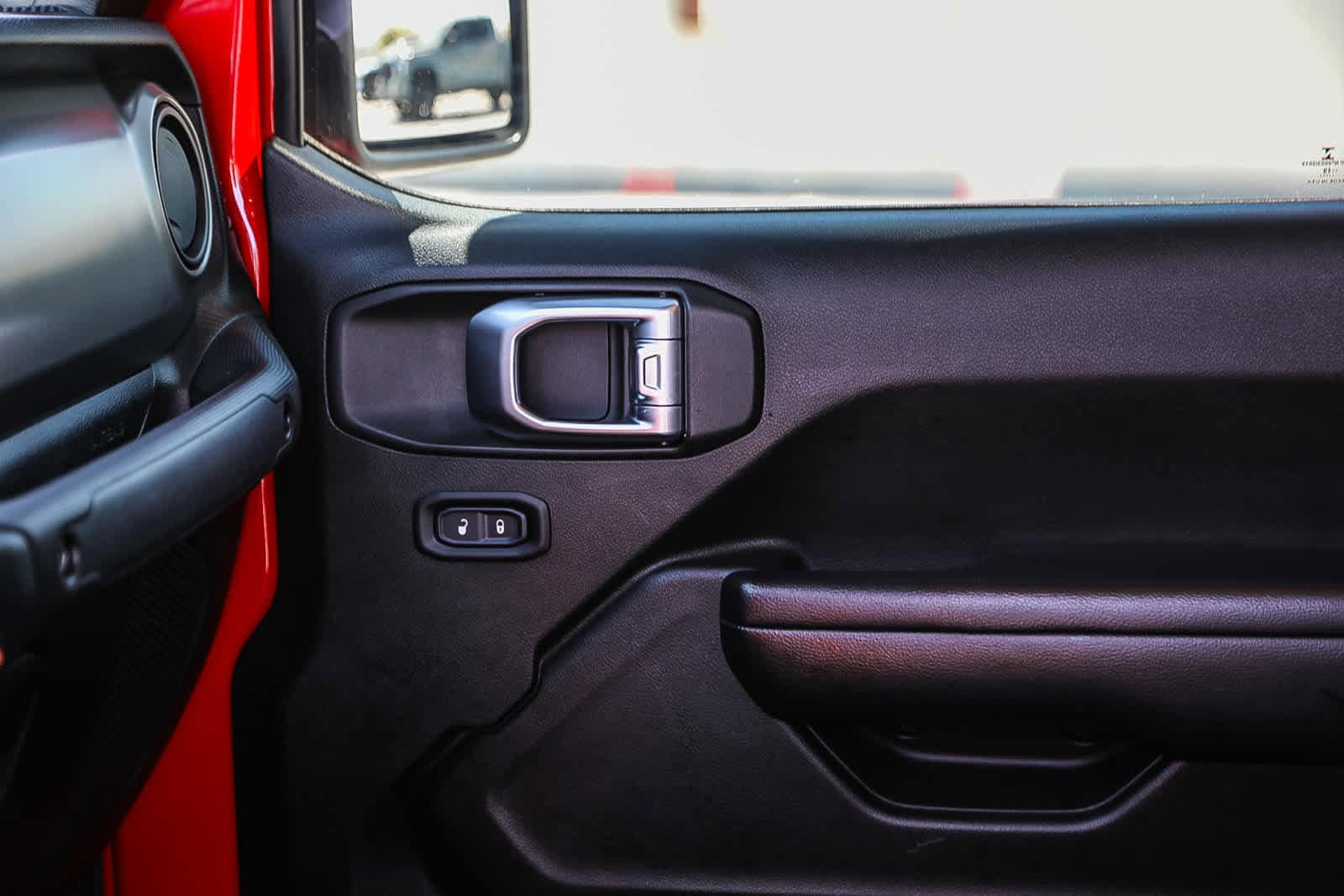 Thumbnail: 2020 Jeep Gladiator - 21