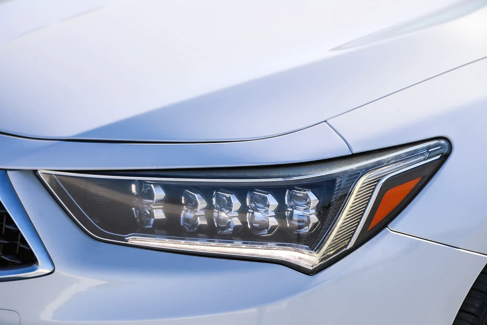 Thumbnail: 2018 Acura RLX - 8