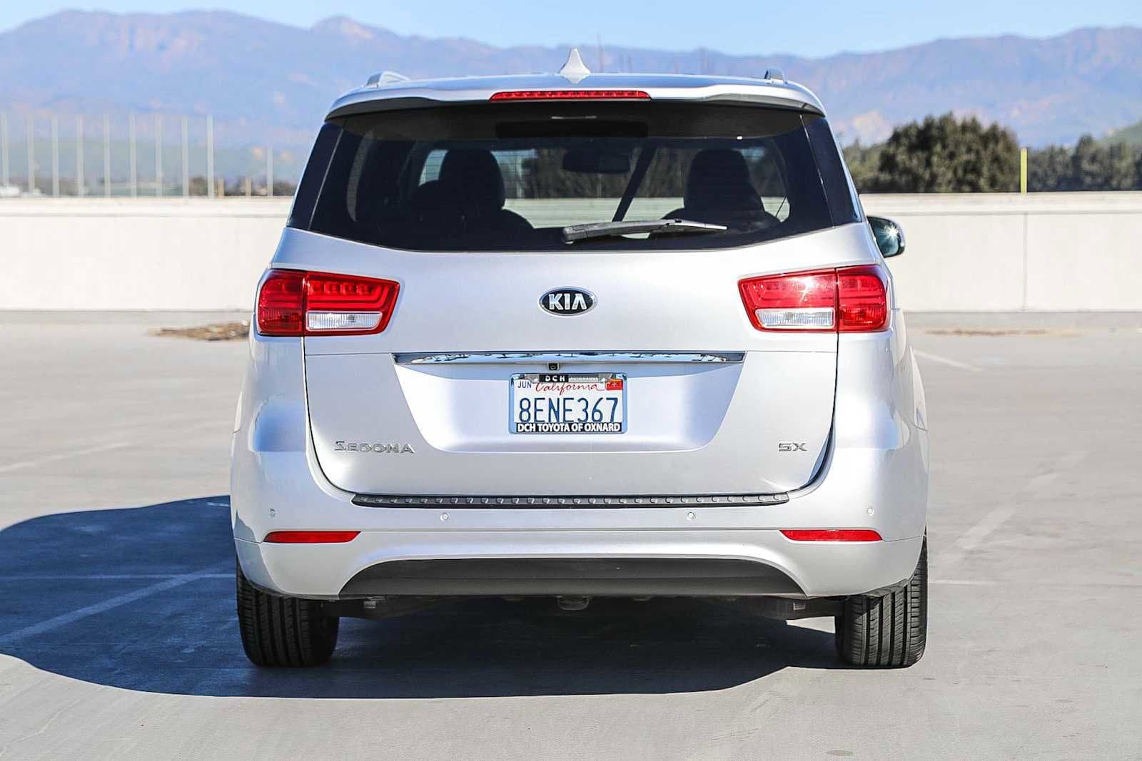 Thumbnail: 2017 Kia Sedona - 6
