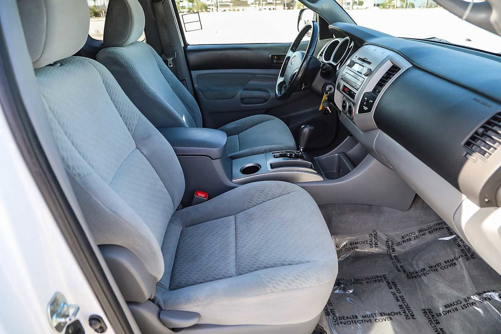 Thumbnail: 2010 Toyota Tacoma - 15