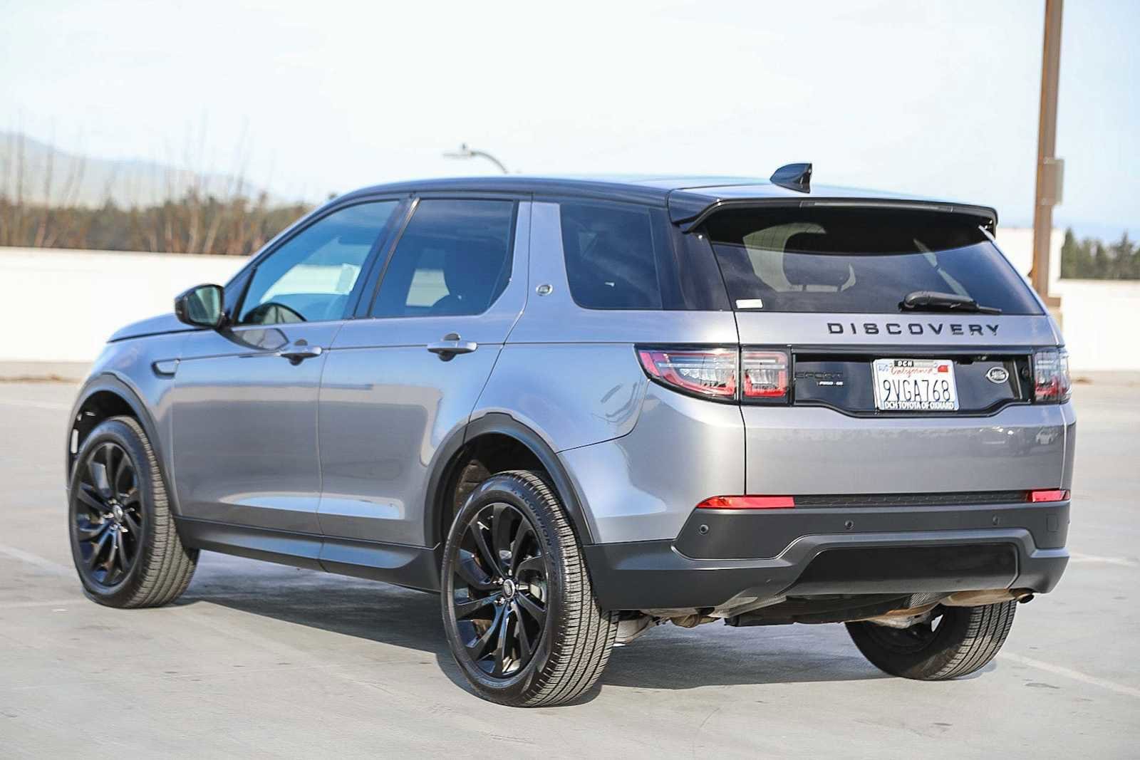 Thumbnail: 2020 Land Rover Discovery Sport - 6