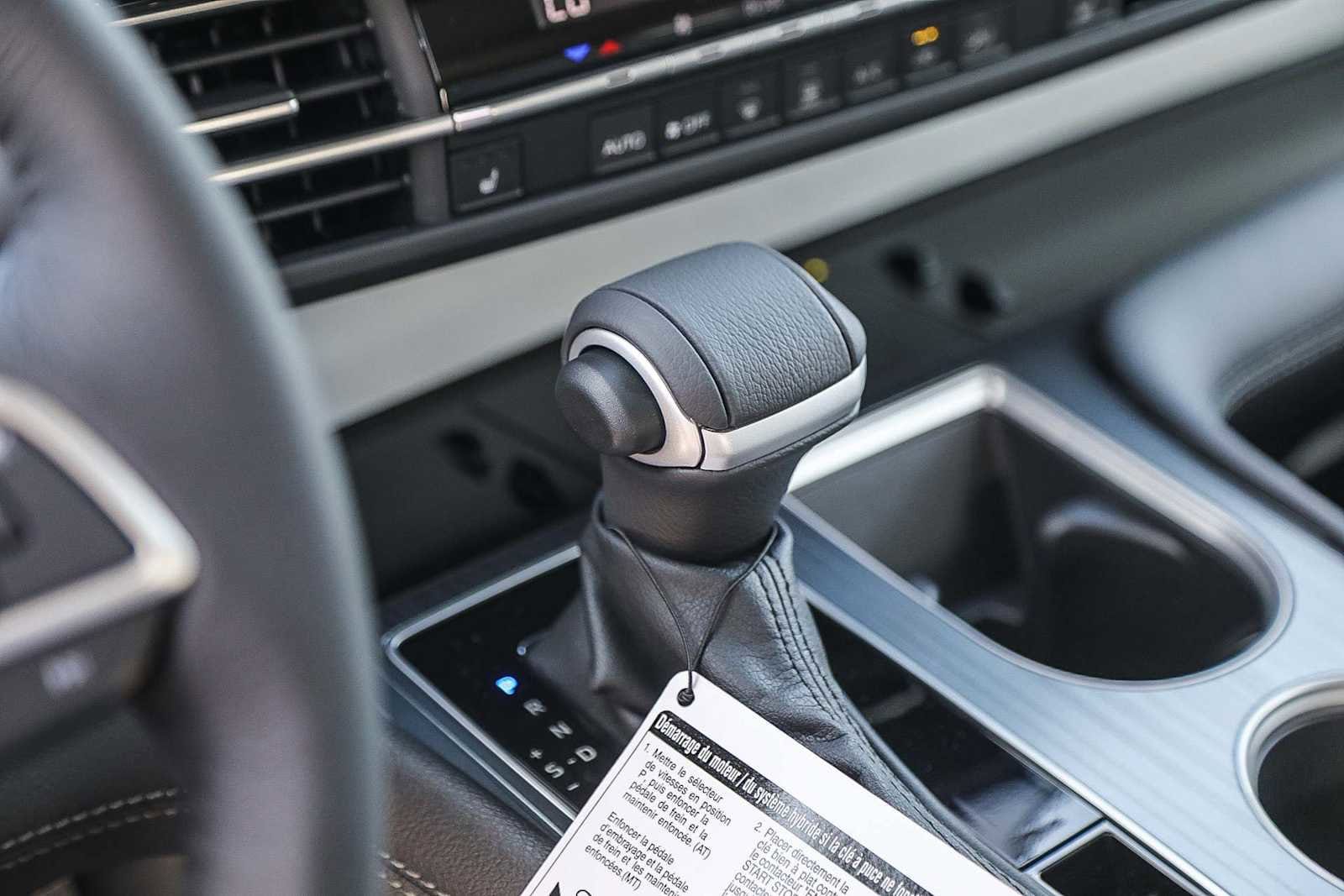 Thumbnail: 2025 Toyota Sienna - 20