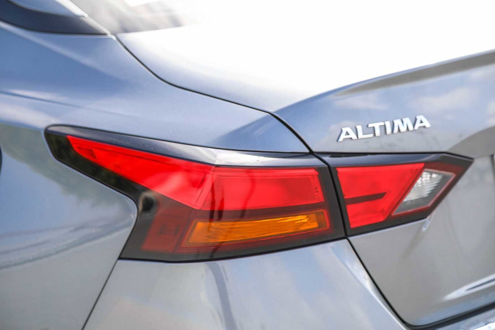 Thumbnail: 2021 Nissan Altima - 8