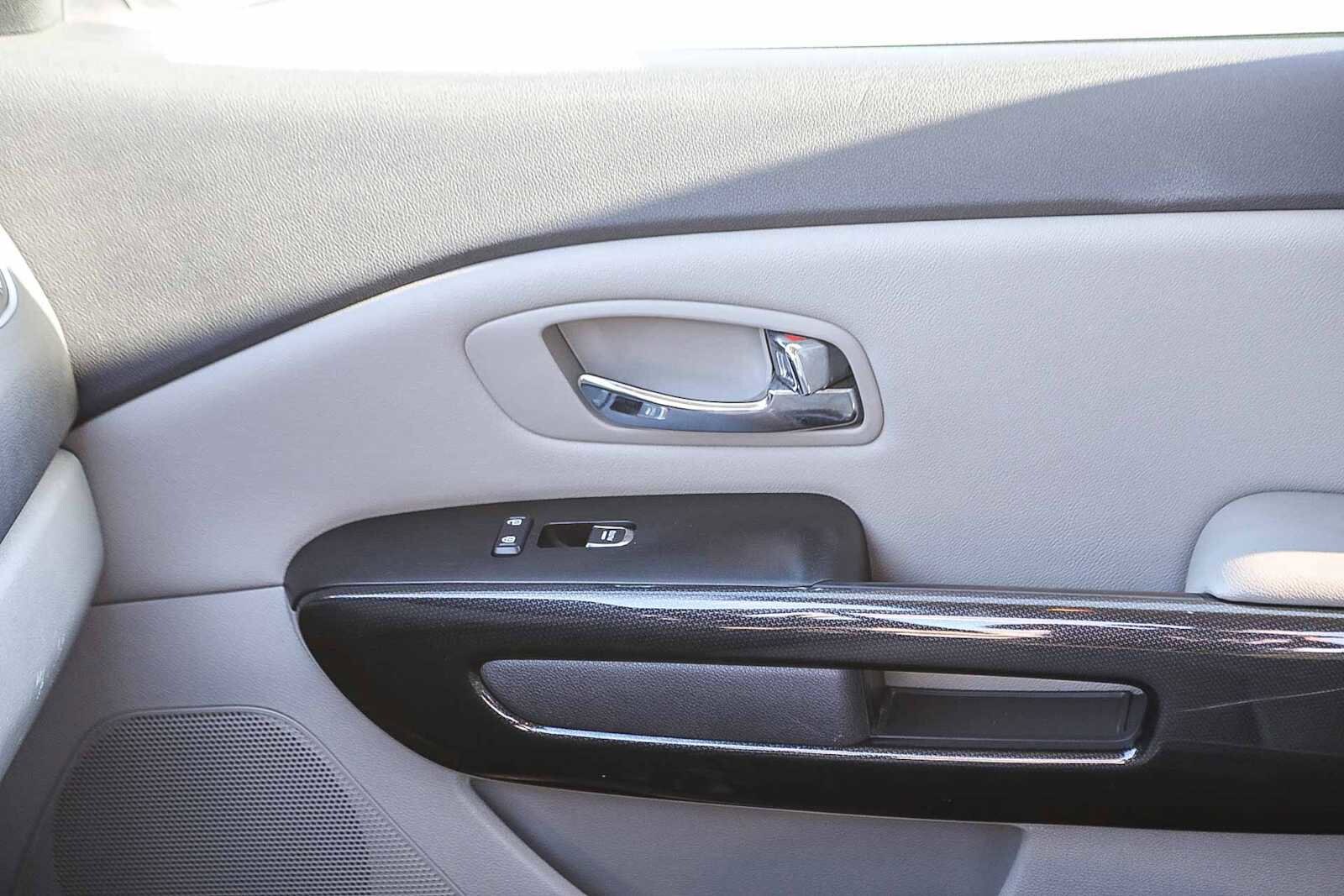 Thumbnail: 2017 Kia Sedona - 22