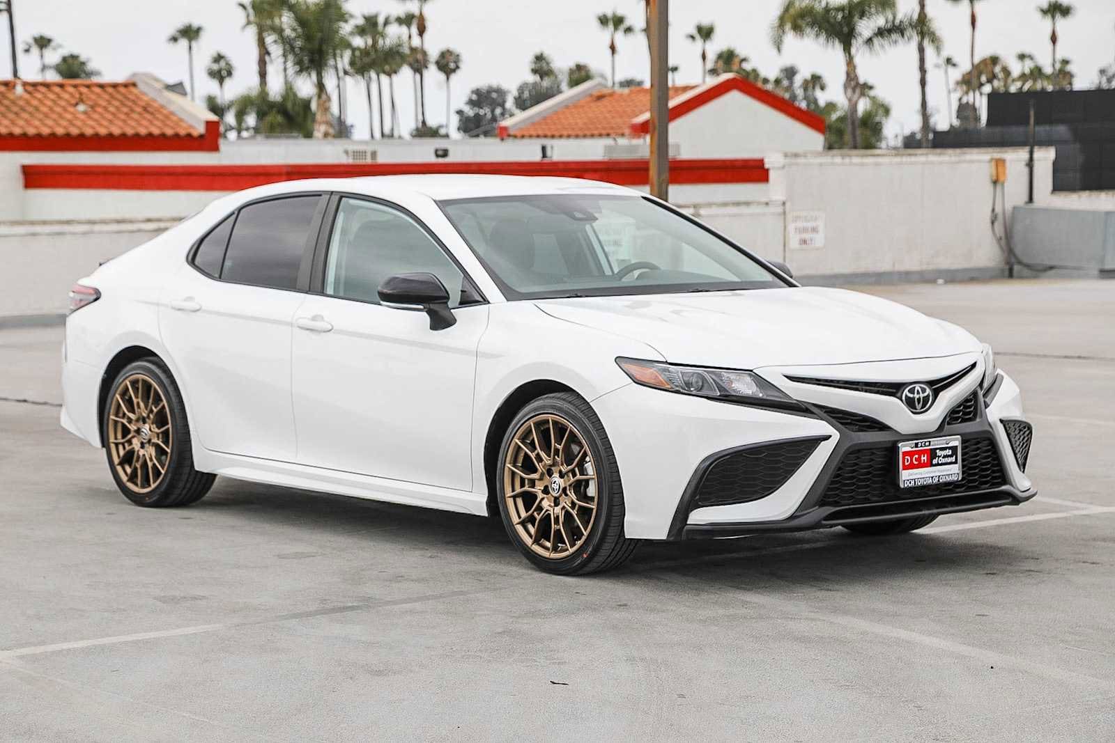 Thumbnail: 2023 Toyota Camry - 5