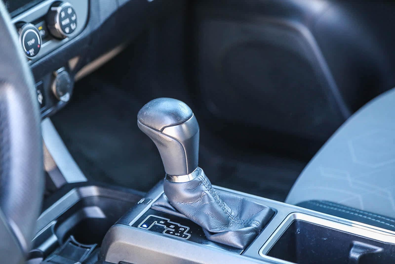 Thumbnail: 2020 Toyota Tacoma - 21