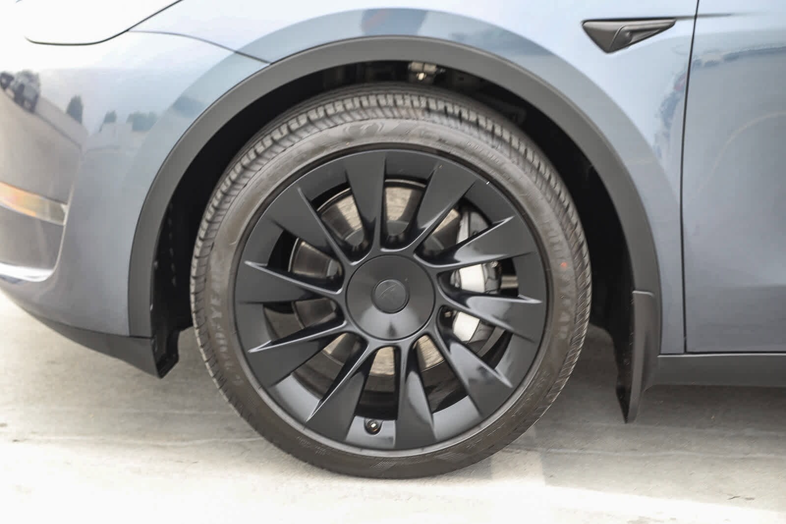 Thumbnail: 2023 Tesla Model Y - 9
