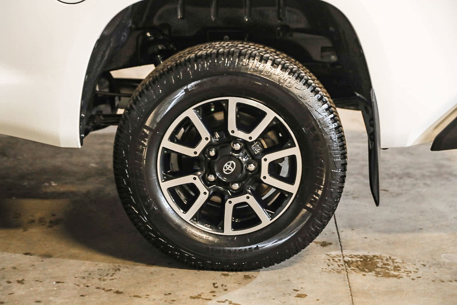 Thumbnail: 2017 Toyota Tundra - 11