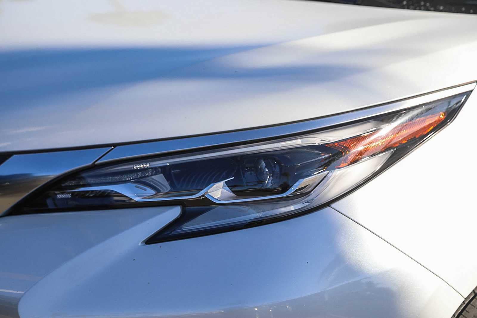 Thumbnail: 2022 Toyota Sienna - 7