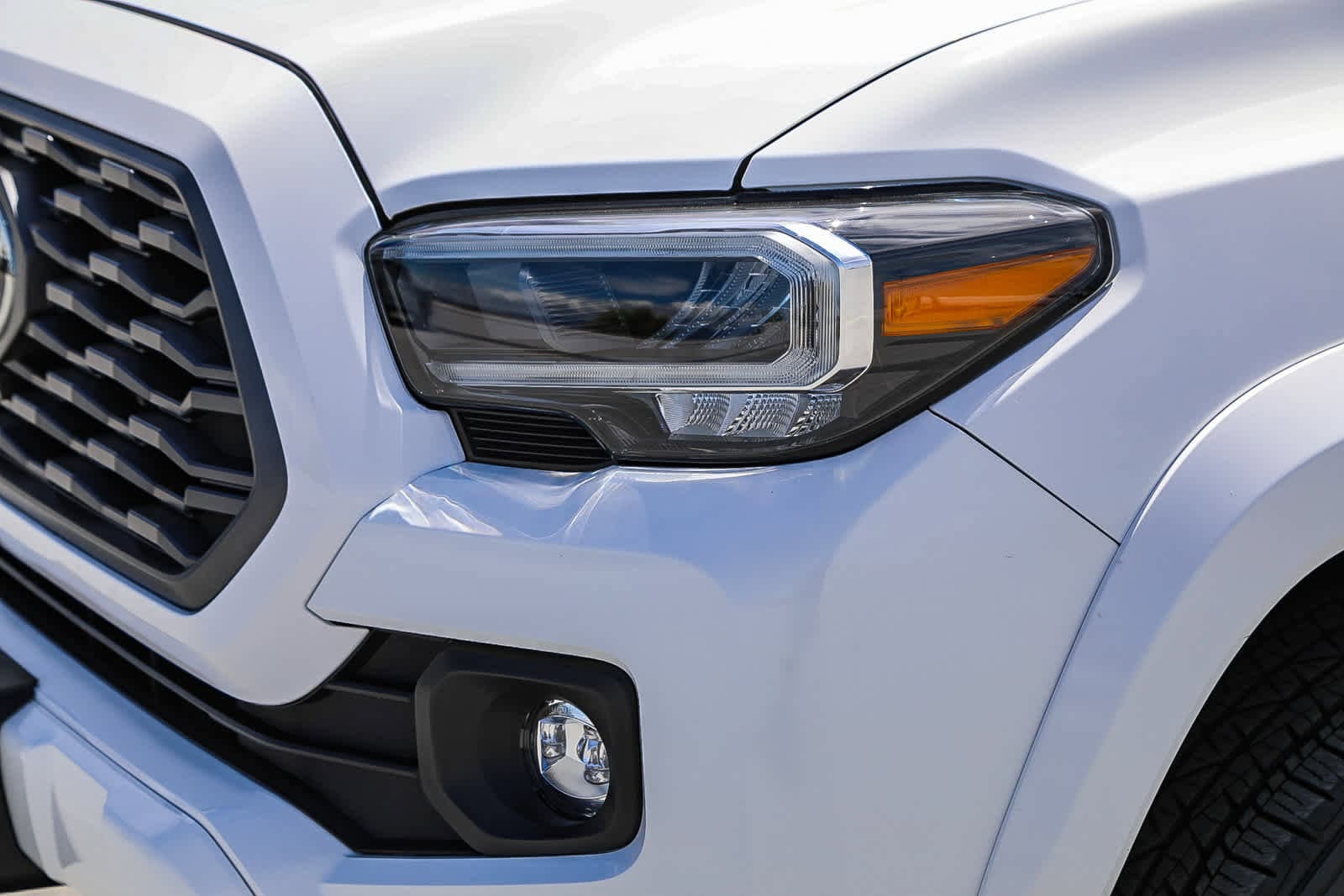 Thumbnail: 2023 Toyota Tacoma - 9