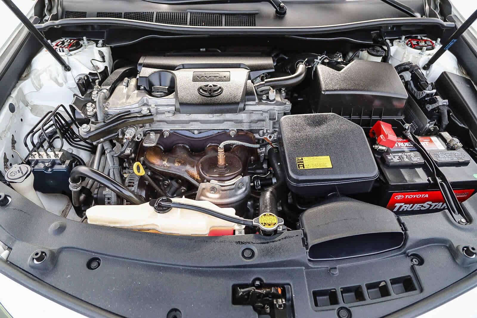 Thumbnail: 2012 Toyota Camry - 26