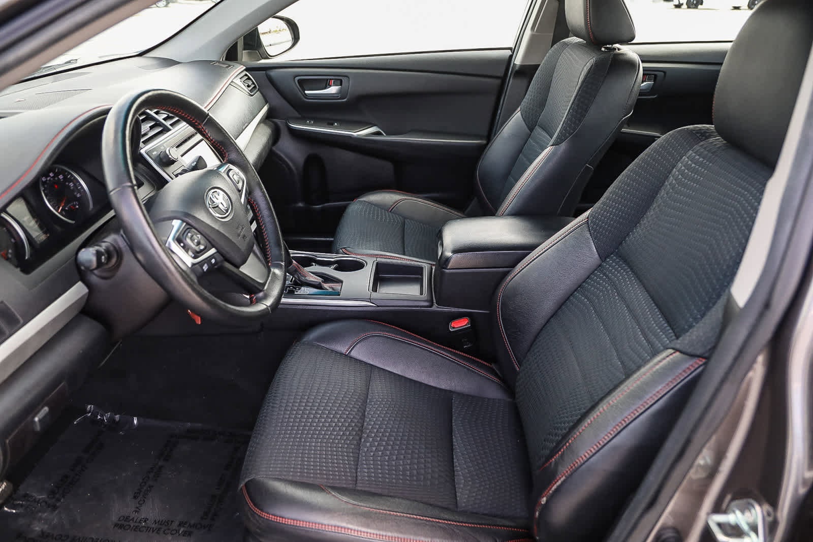 Thumbnail: 2015 Toyota Camry - 17