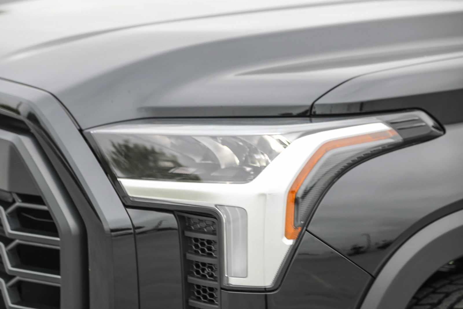 Thumbnail: 2025 Toyota Tundra - 8