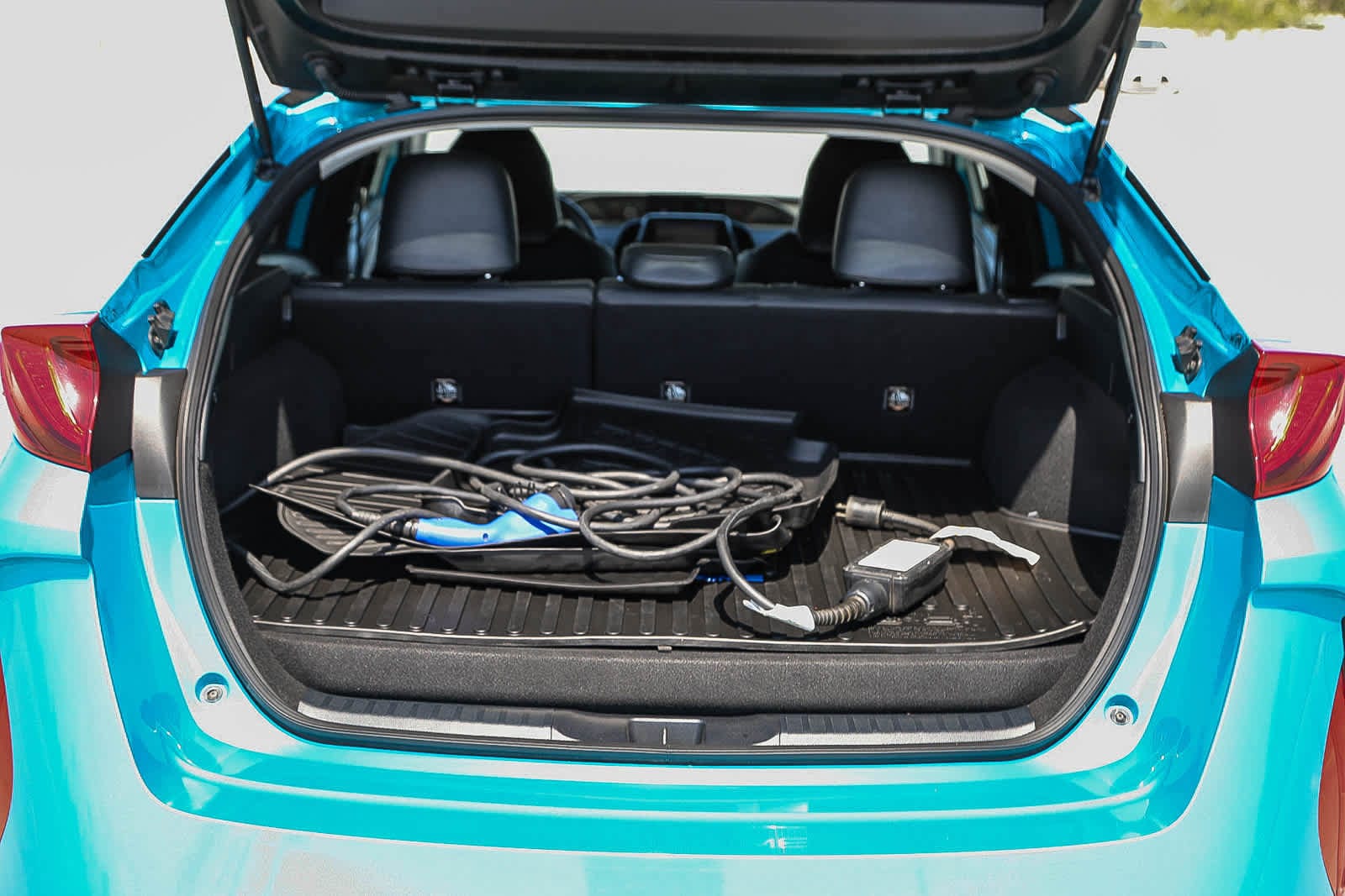 Thumbnail: 2020 Toyota Prius Prime - 25