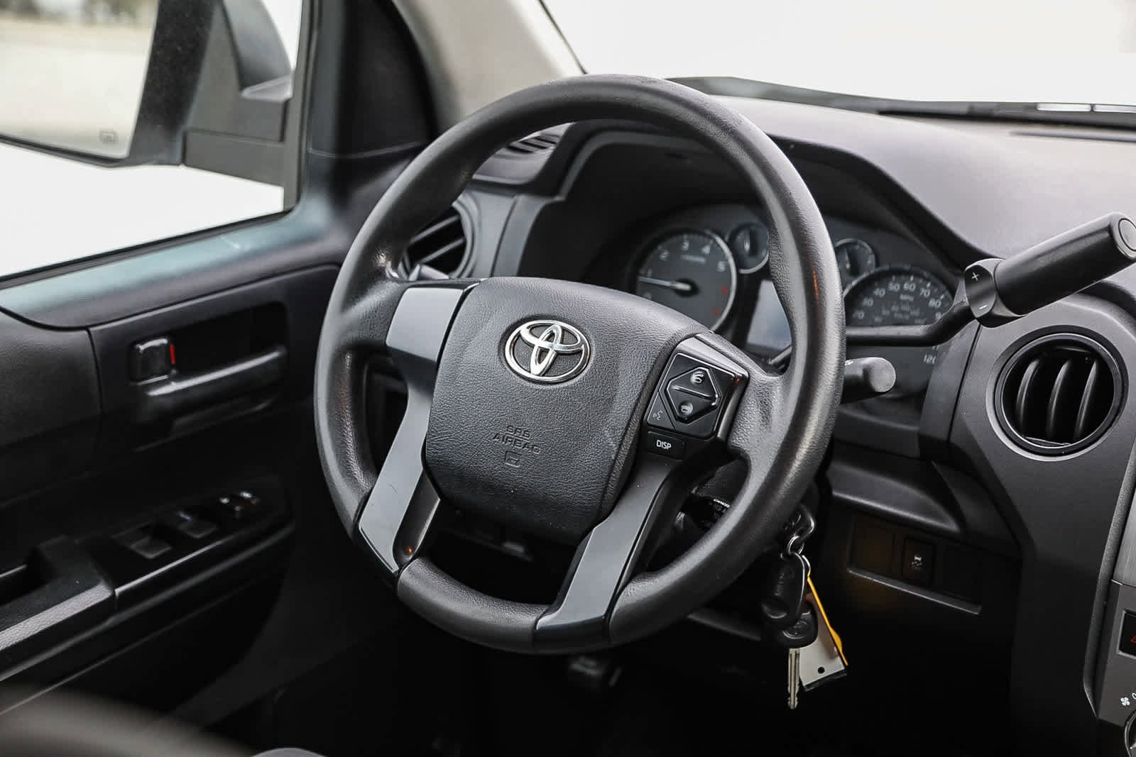 Thumbnail: 2016 Toyota Tundra - 15