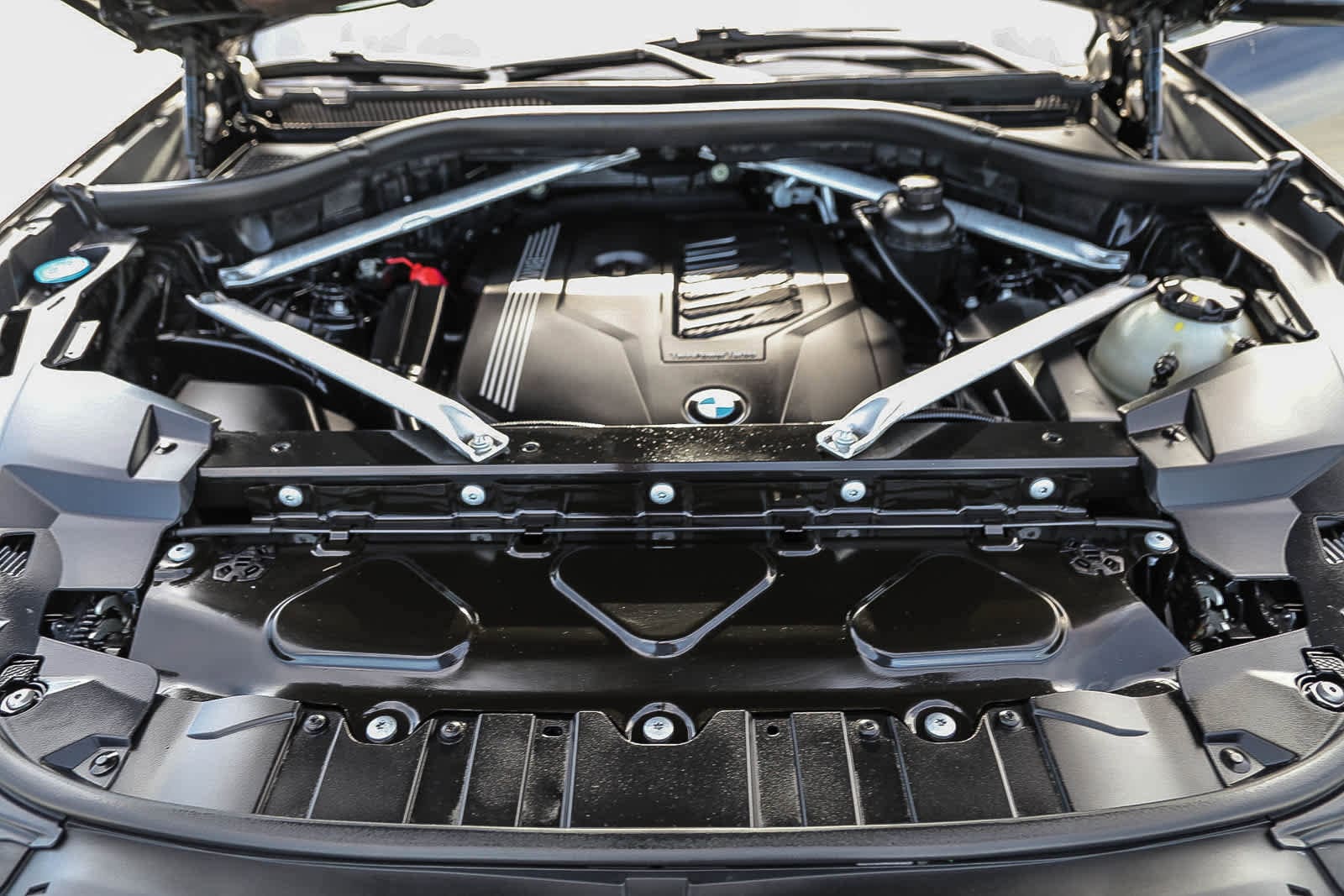 Thumbnail: 2020 BMW X5 - 24