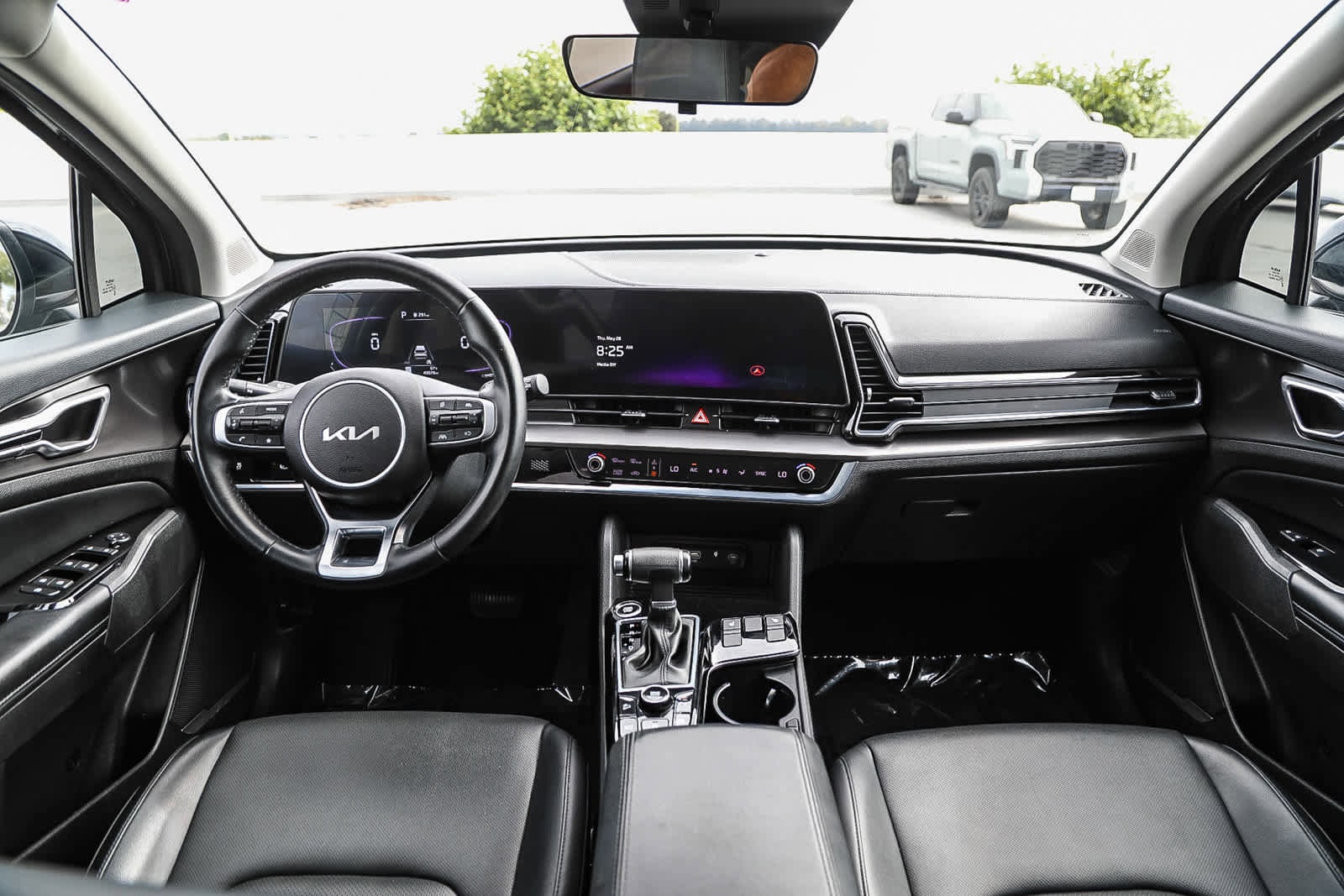 Thumbnail: 2023 Kia Sportage - 12