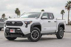 2025 Toyota Tacoma i-FORCE MAX TRD Off-Road 4X4 DOUBLE CAB HV