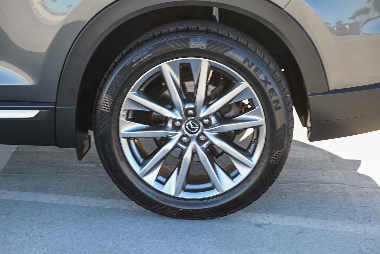 Thumbnail: 2018 Mazda CX-9 - 11