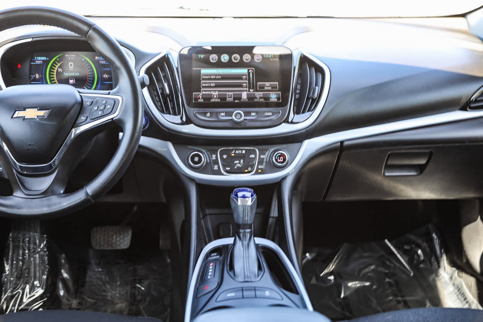 Thumbnail: 2017 Chevrolet Volt - 12
