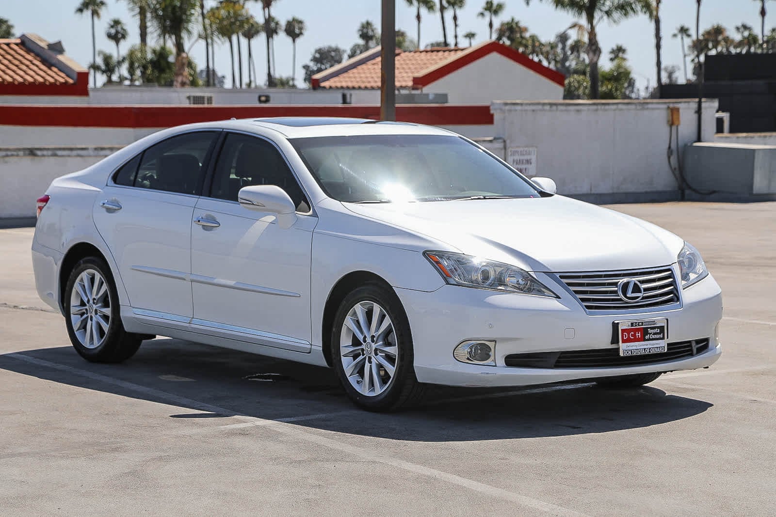 Thumbnail: 2011 Lexus ES - 3