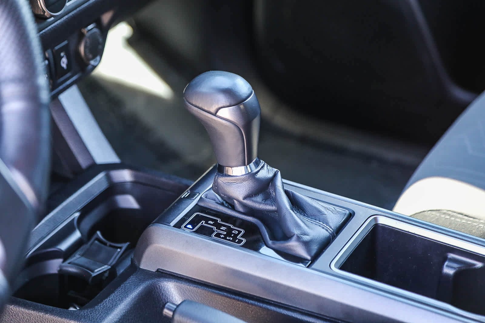 Thumbnail: 2022 Toyota Tacoma - 21