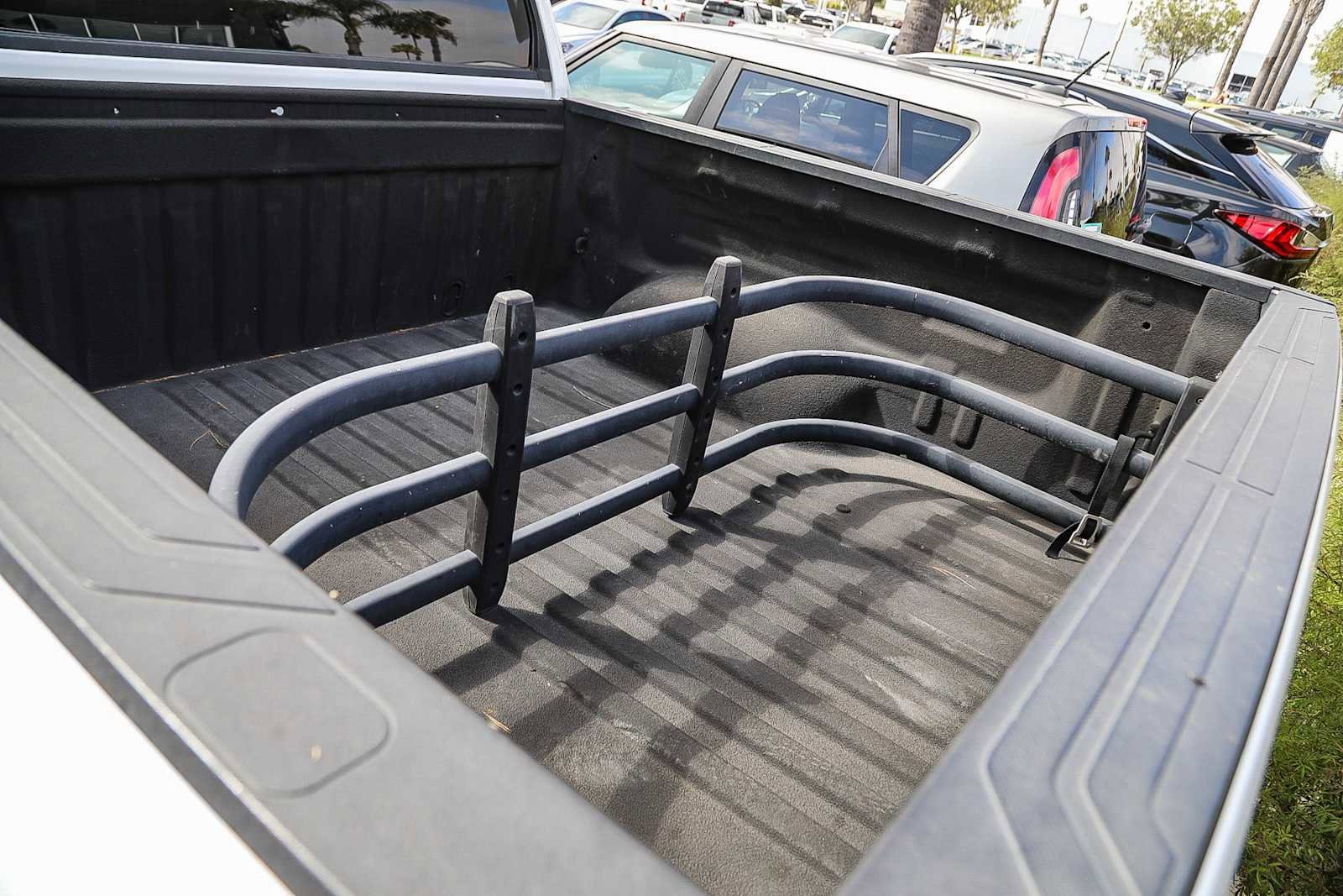 Thumbnail: 2015 Toyota Tundra - 22