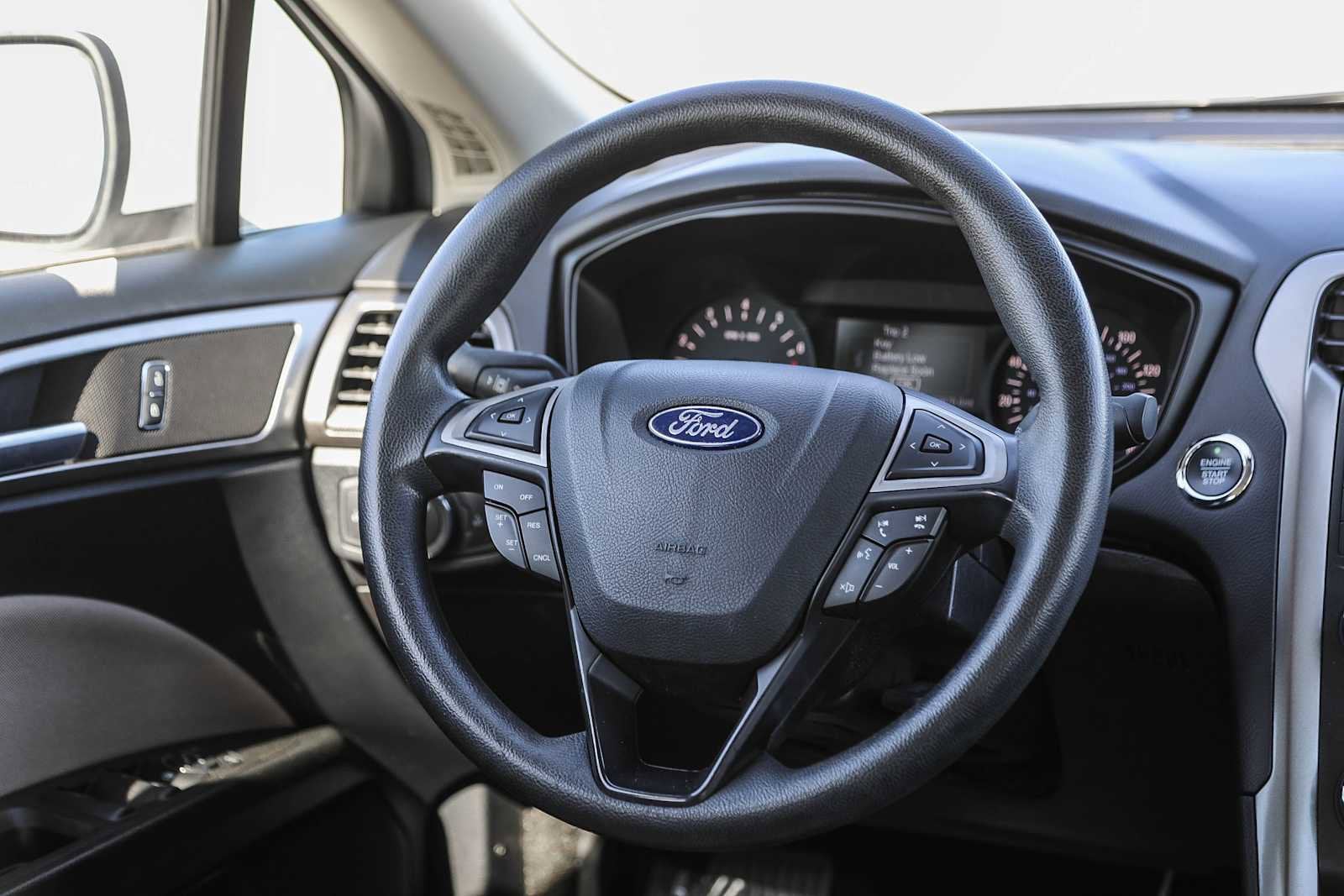 2019 Ford Fusion S 13