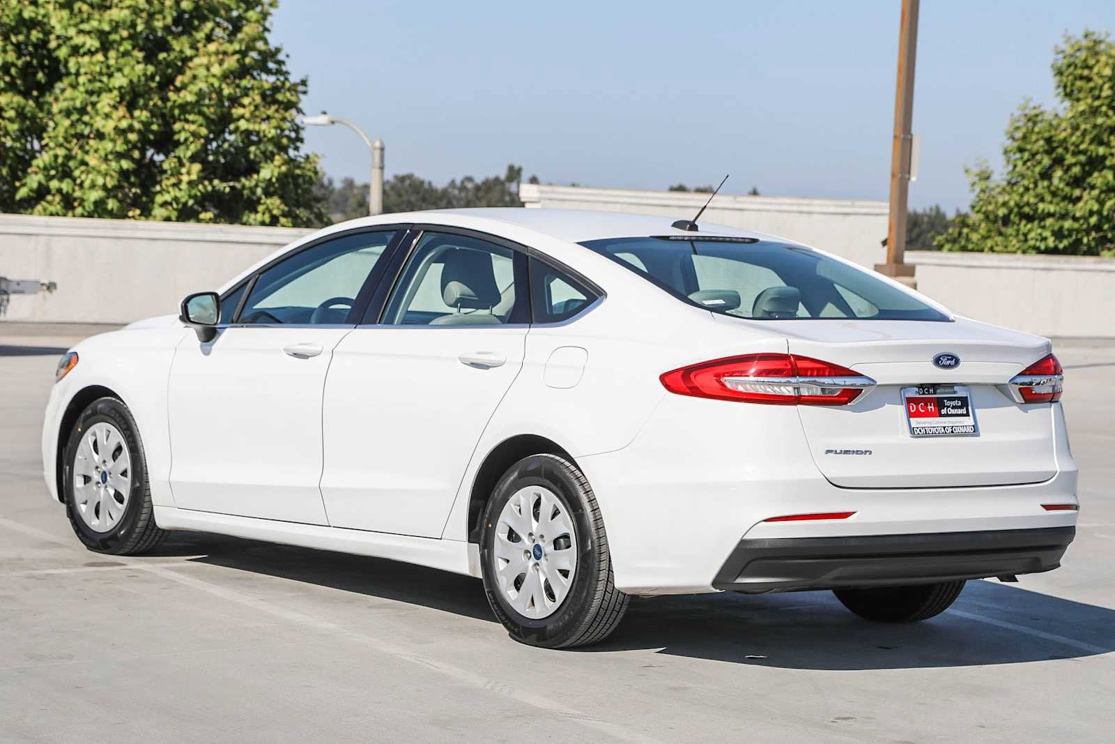 2019 Ford Fusion S 5