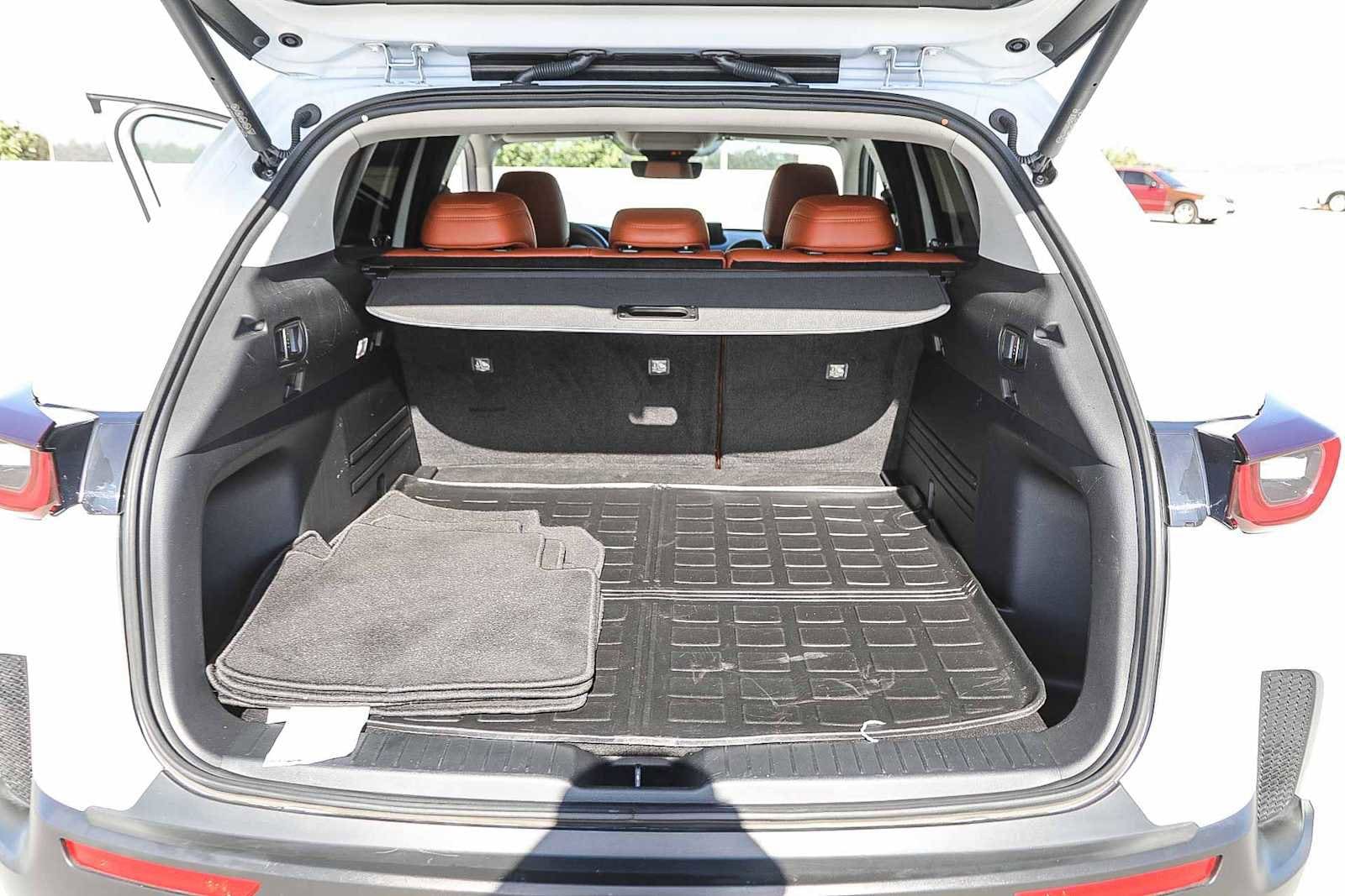 Thumbnail: 2024 Mazda CX-50 - 24