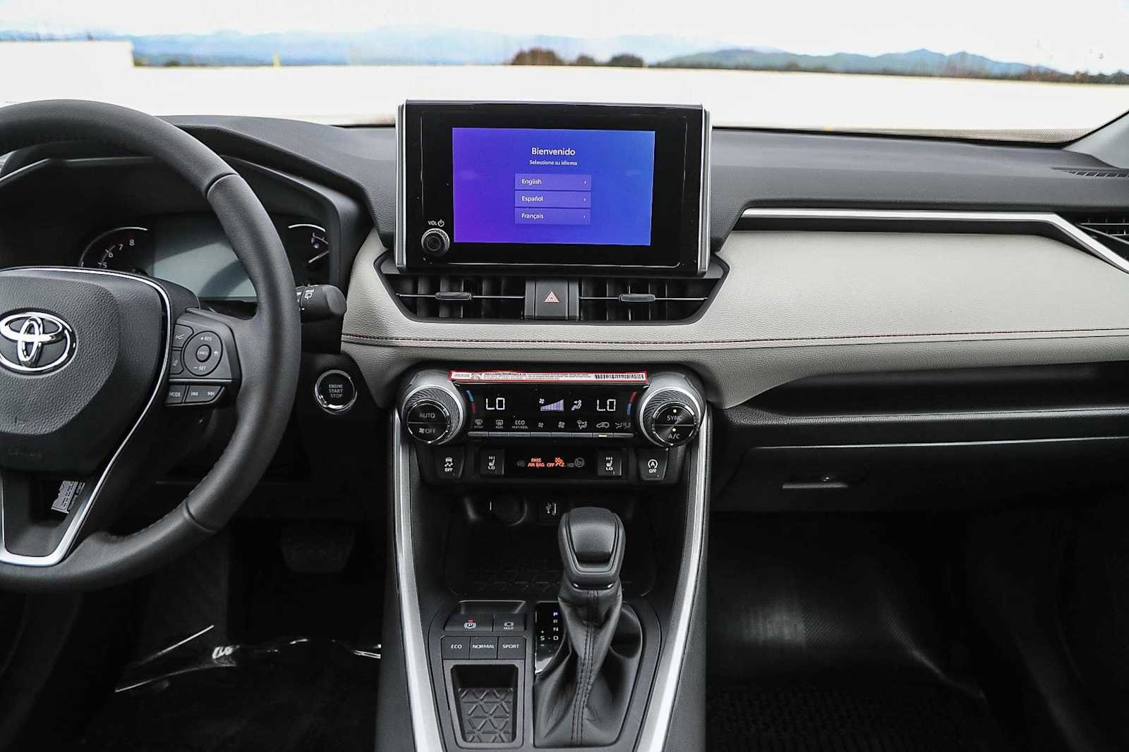 Thumbnail: 2025 Toyota RAV4 - 15