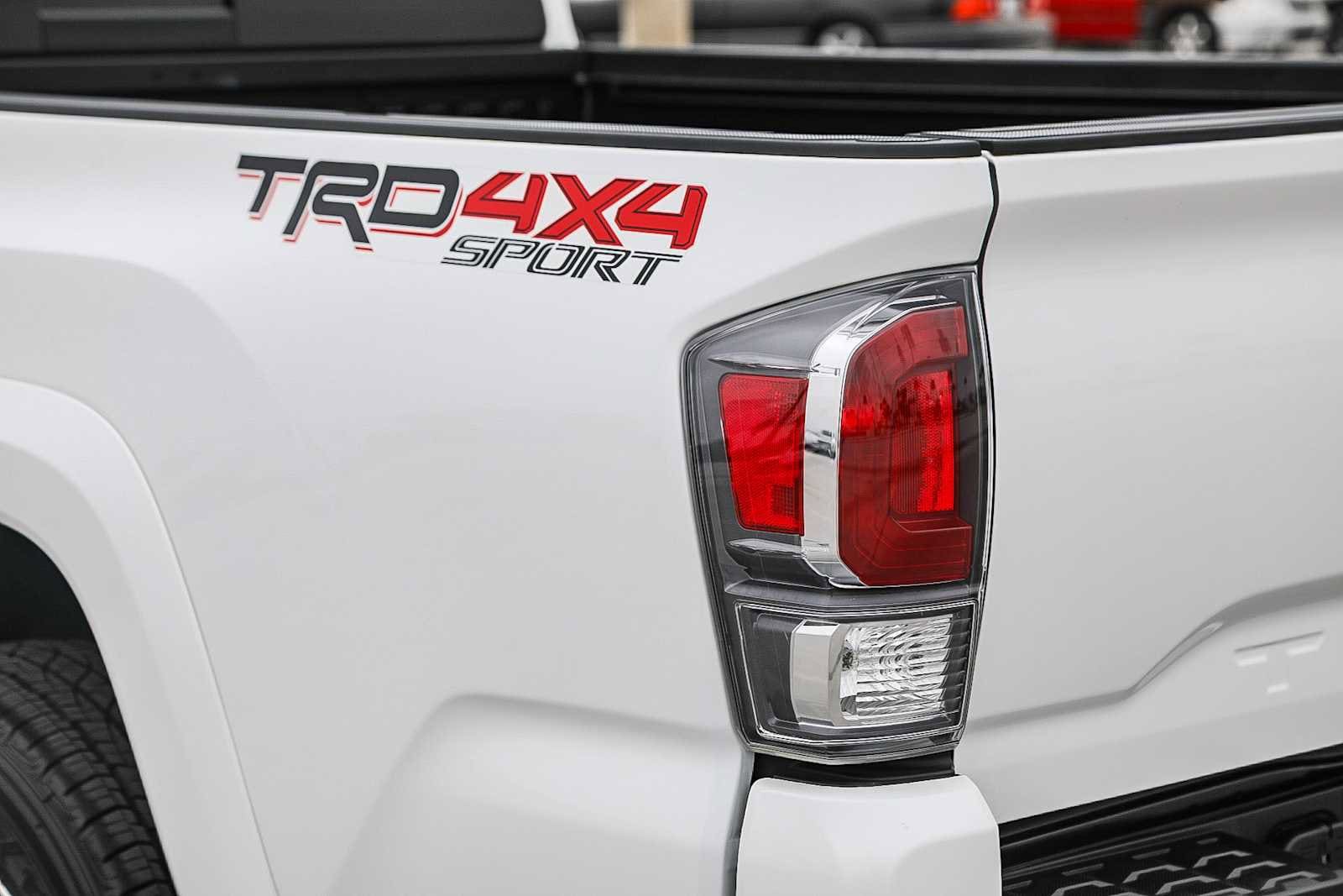 Thumbnail: 2023 Toyota Tacoma - 9