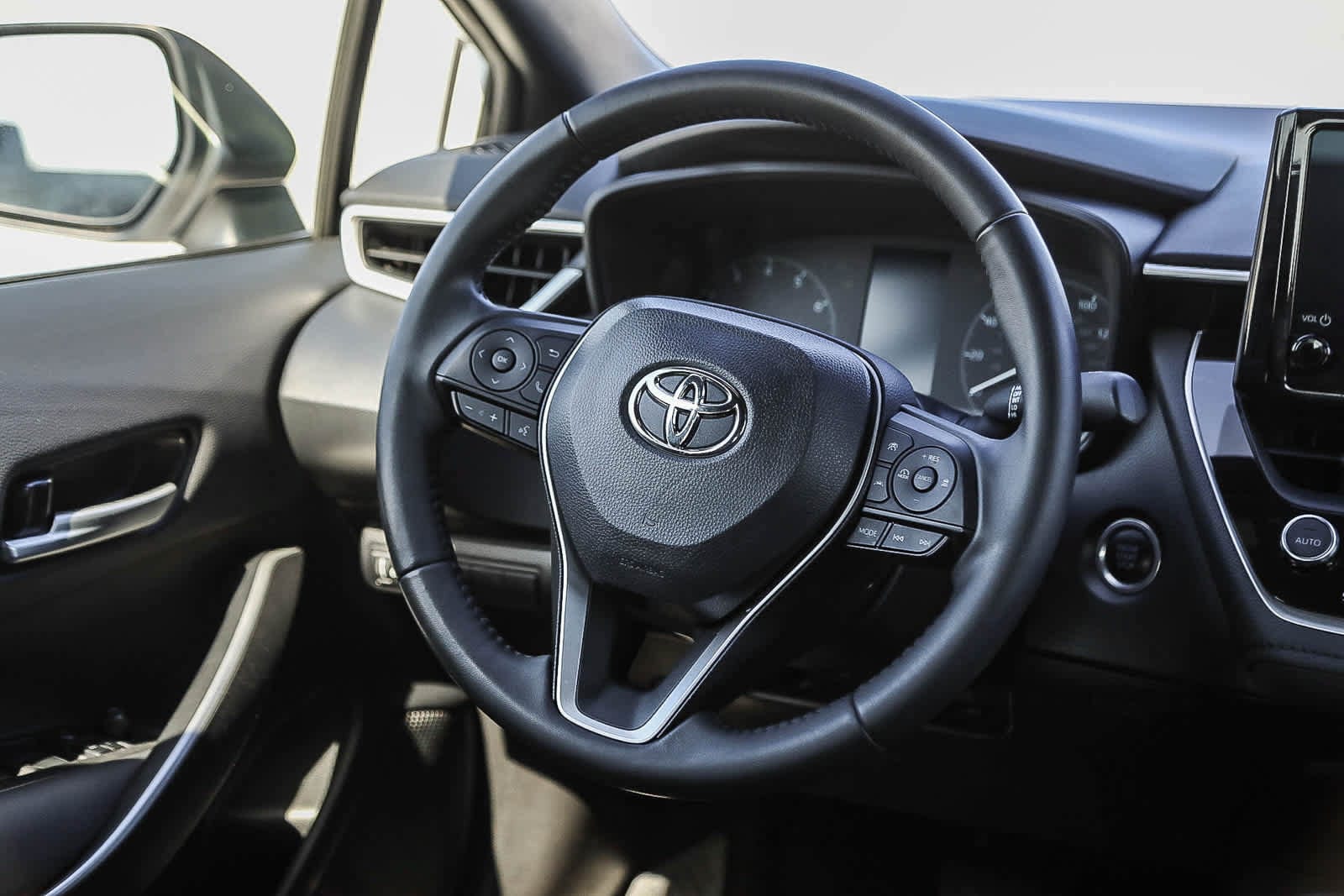 Thumbnail: 2024 Toyota Corolla - 14